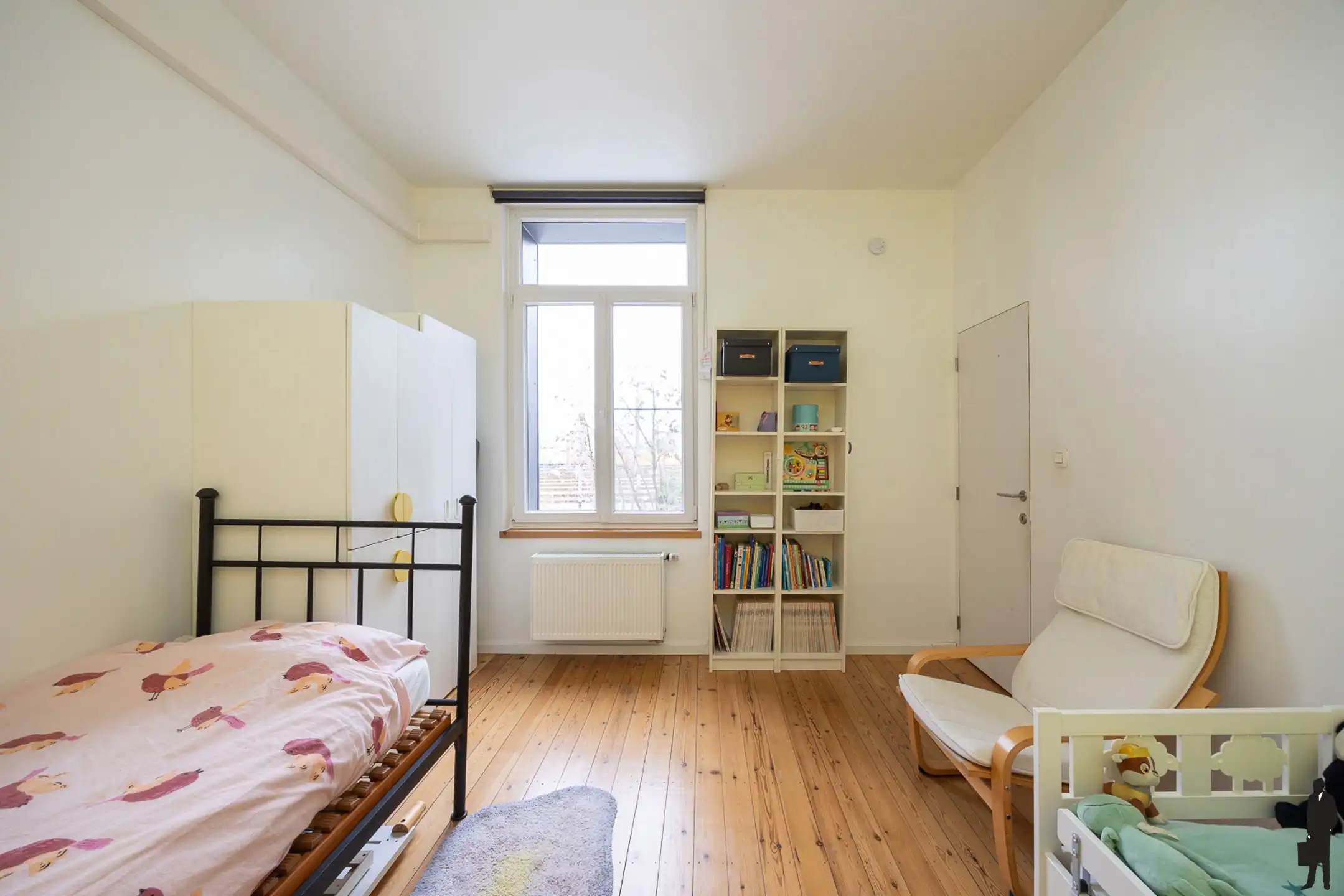 Ruime bel-étagewoning met 3 staanplaatsen en terras foto 10