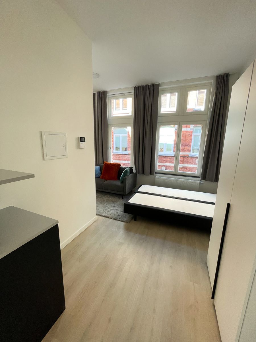 Ruime kamer privatief sanitair Leuven foto 5