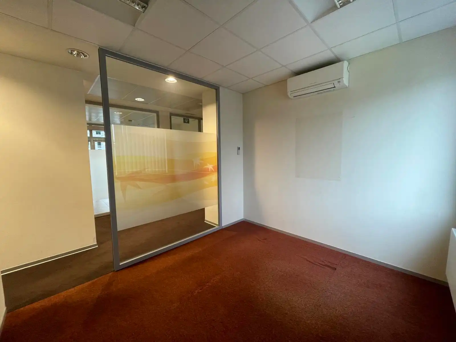 ERONDEGEM - Moduleerbaar handelspand op toplocatie. foto 3