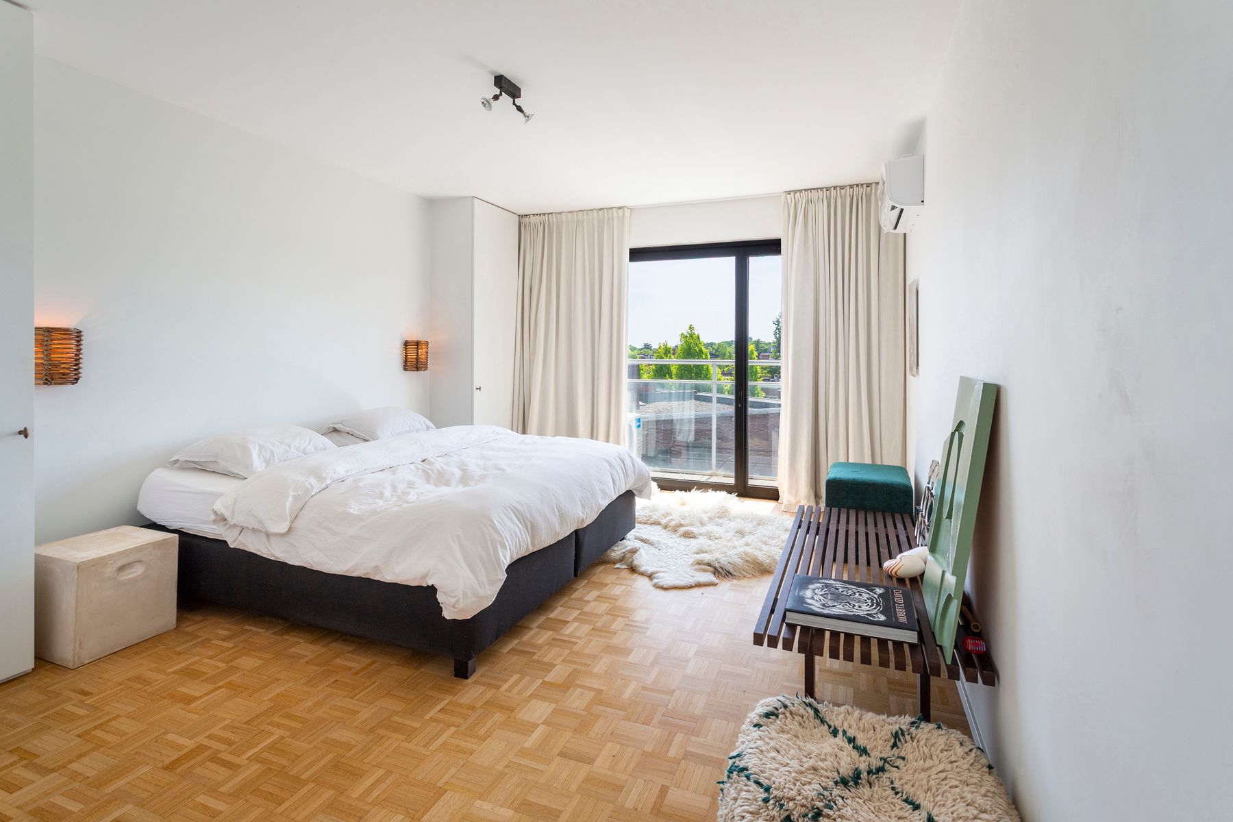 Vintage charme en hip wooncomfort op toplocatie in Berchem foto 9