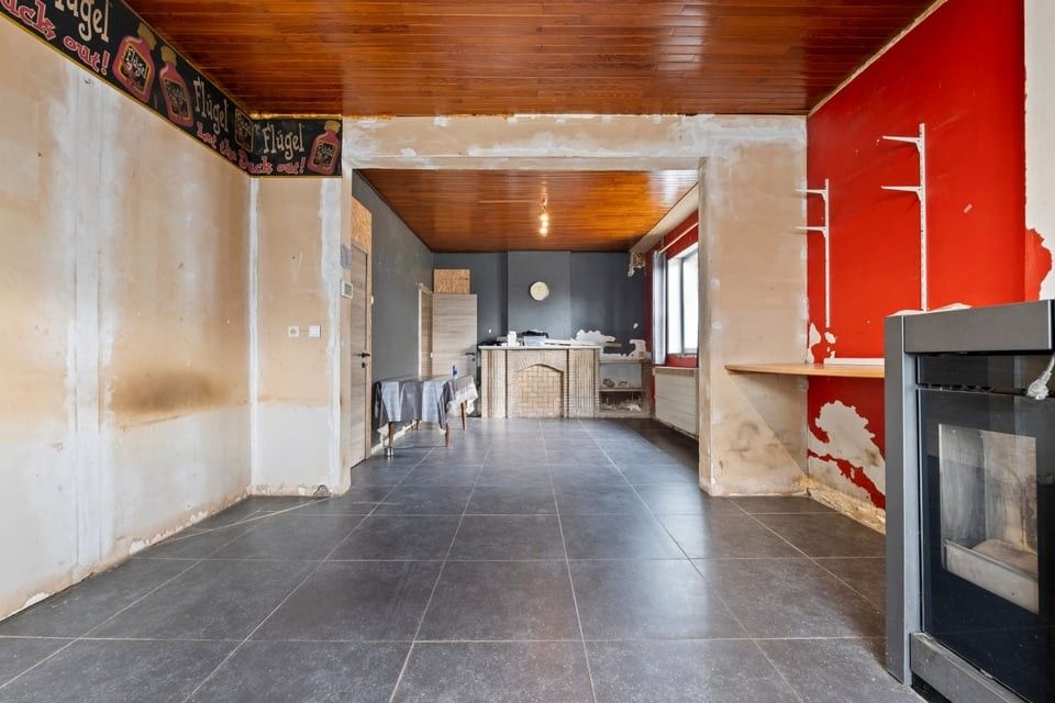 TE RENOVEREN GEZINSWONING MET GARAGE GARAGE IN VLIERMAAL foto 9