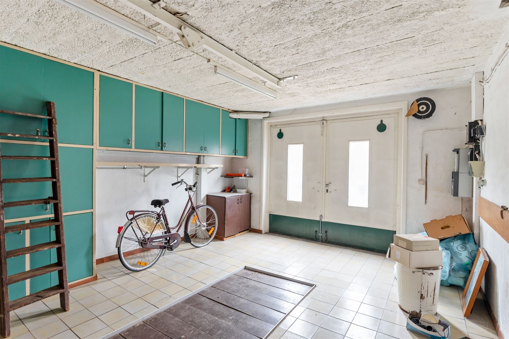 Te renoveren bel-étagewoning met zonnige tuin. foto 12