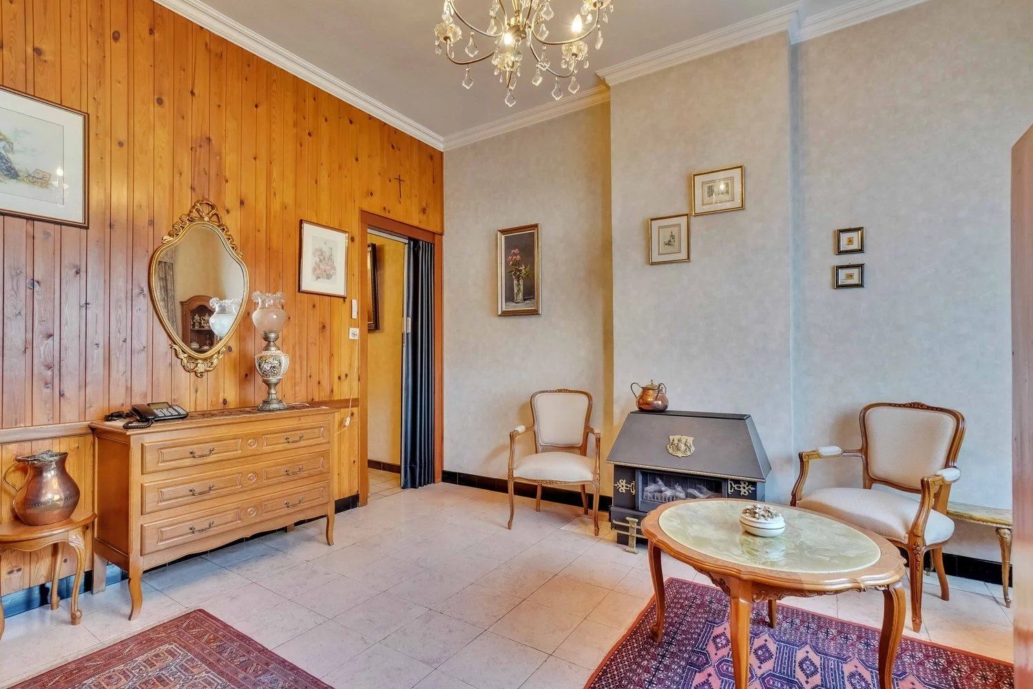 Ruime rijwoning met vier slaapkamers foto 3