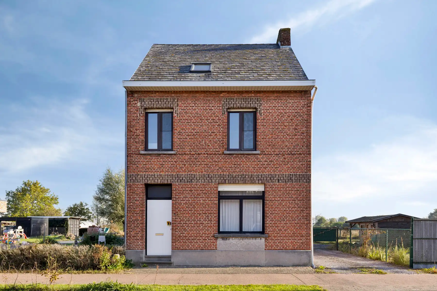 Te renoveren woning met minstens 3 slpk. op toplocatie  foto 3