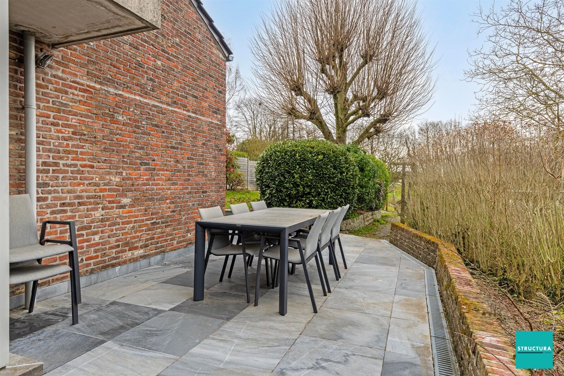 Woning op toplocatie met achterliggend groen foto 21