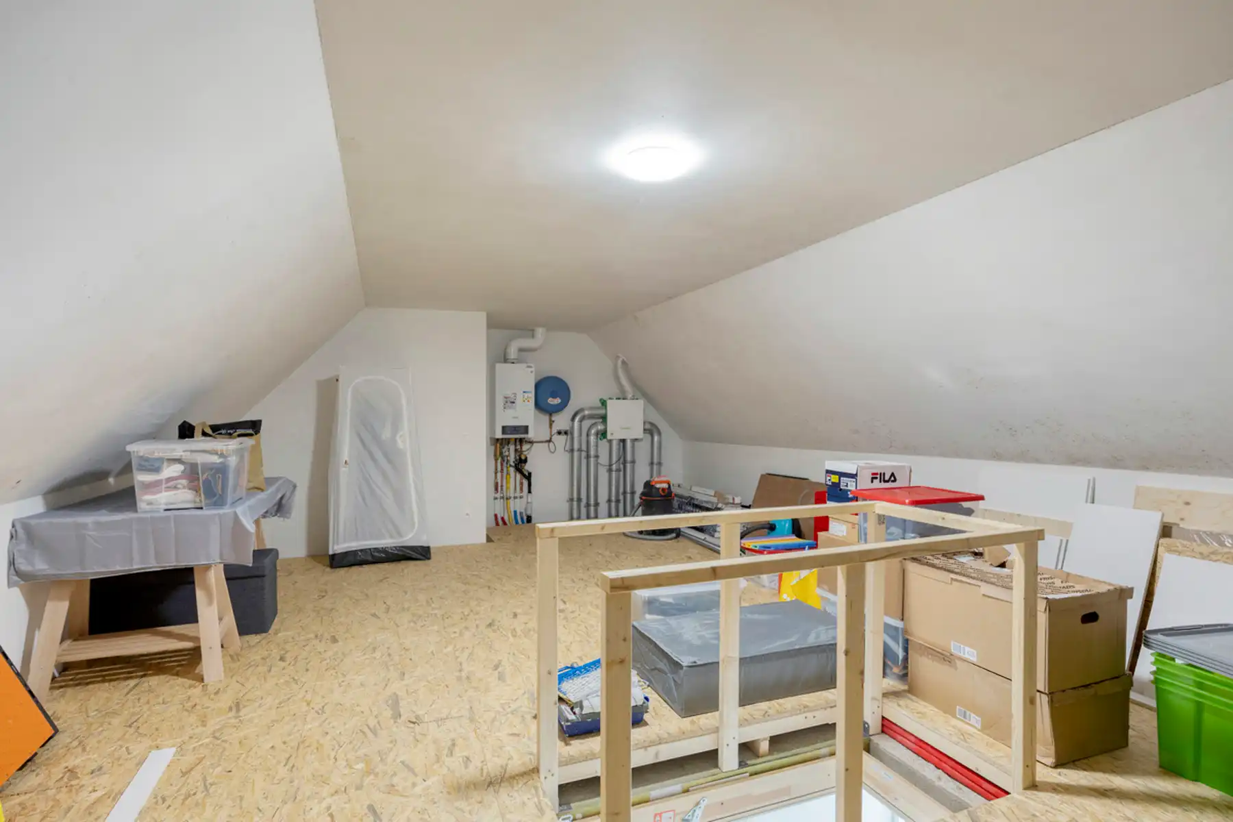Uitzonderlijk ruim appartement met garage en staanplaats foto 25