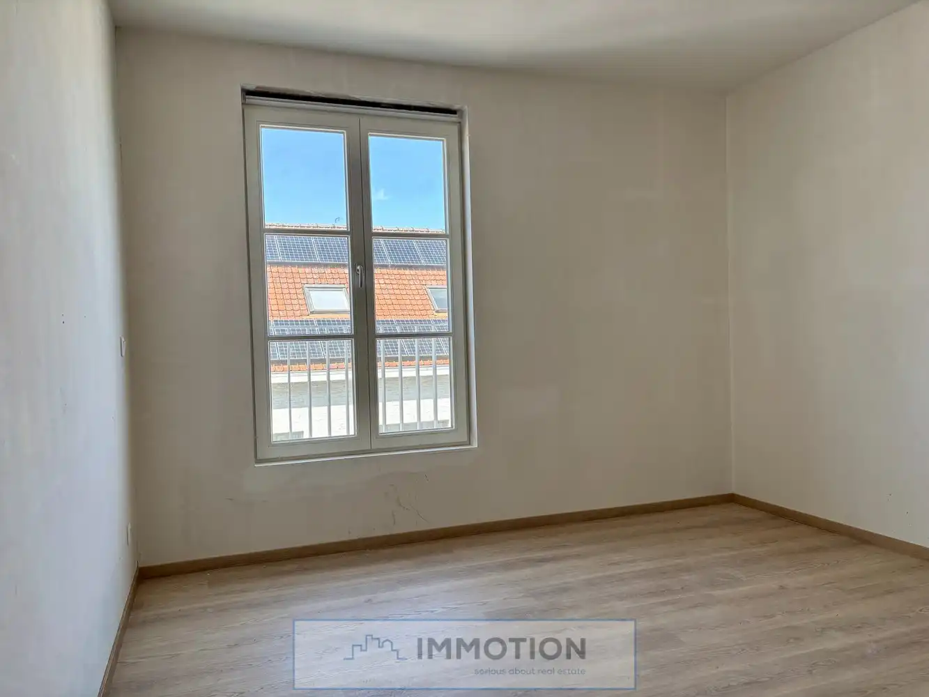 Nieuw appartement met 2 slaapkamers, parking en kelderberging - te huur Zwevegem centrum foto 7