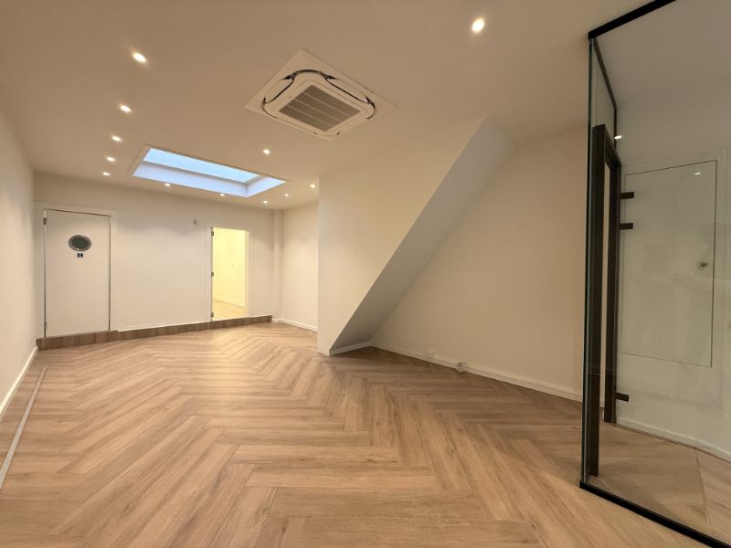 Handelspand of kantoor op toplocatie in de winkelstraat van Temse foto 6