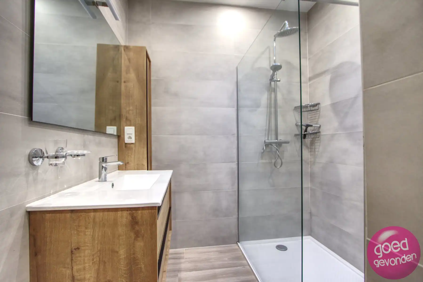 STADSHUIS - 3 SLK - ZEER RUIM TERRAS - INSTAPKLAAR - RUSTIG foto 12