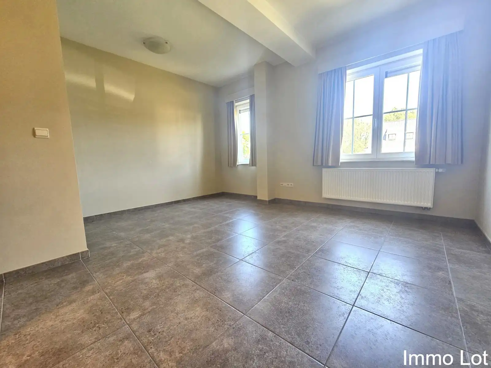 Charmant gelijkvloers appartement met terras en garage foto 8