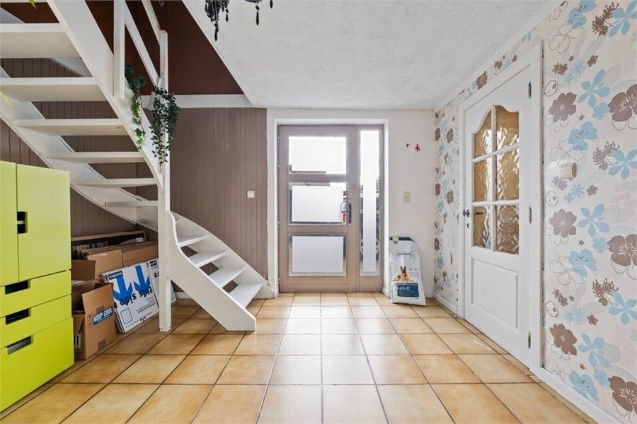 CHARMANTE GEZINSWONING OP EEN RUIM PERCEEL IN BUVINGEN foto 5