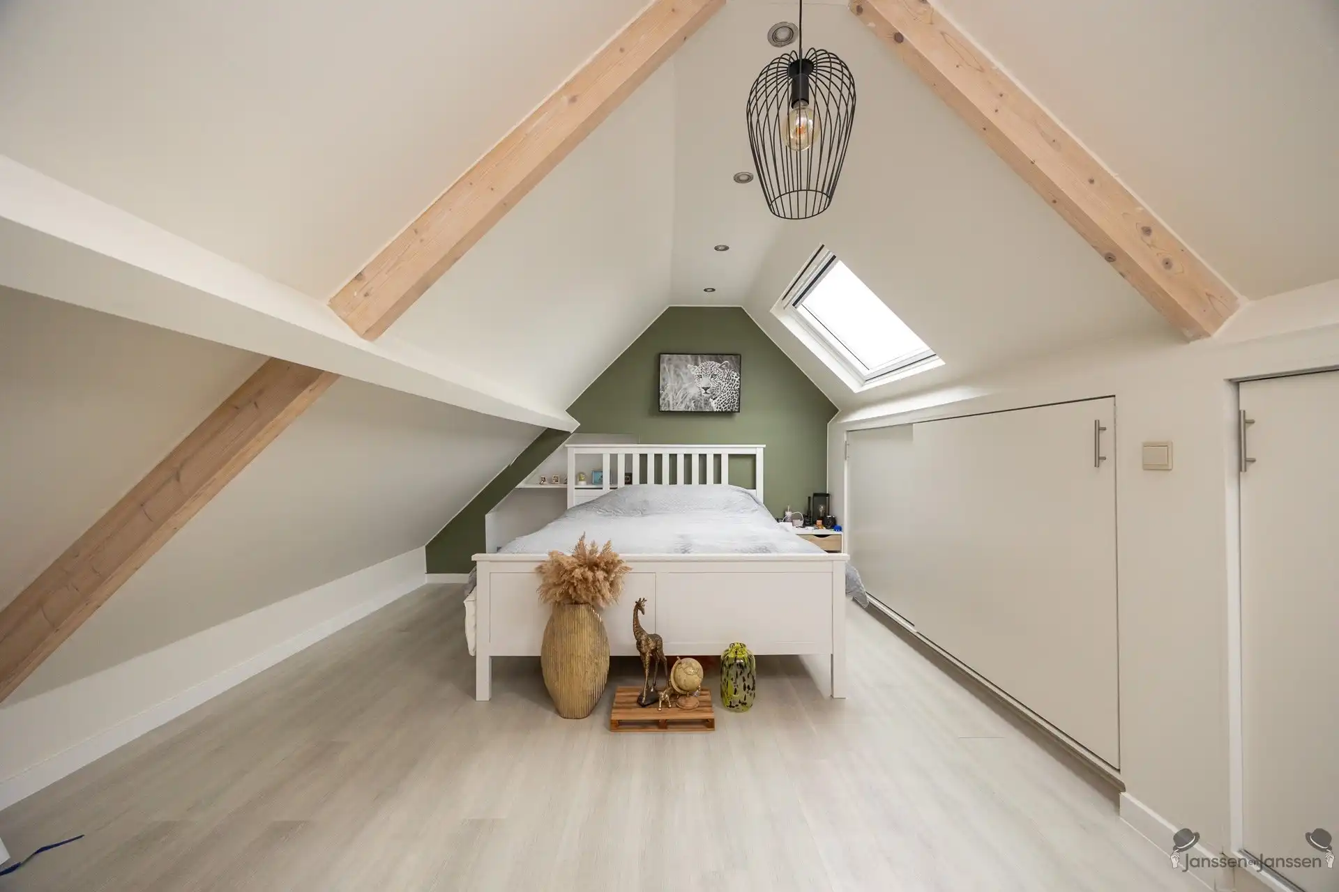 Gezellige woning met 3 slaapkamers en tuin in centrum Brasschaat foto 12