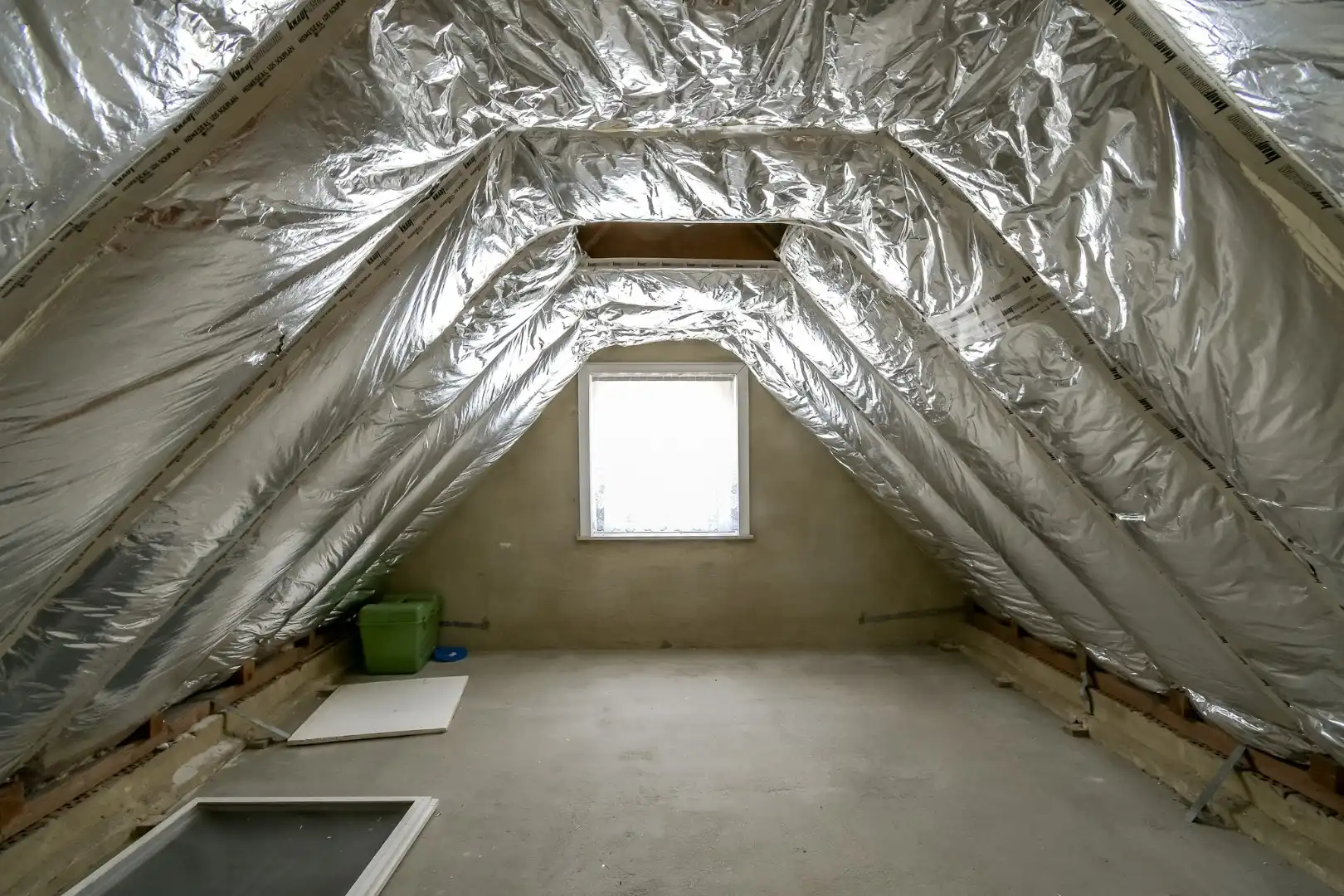 Alleenstaande woning in het centrum van Torhout! foto 12