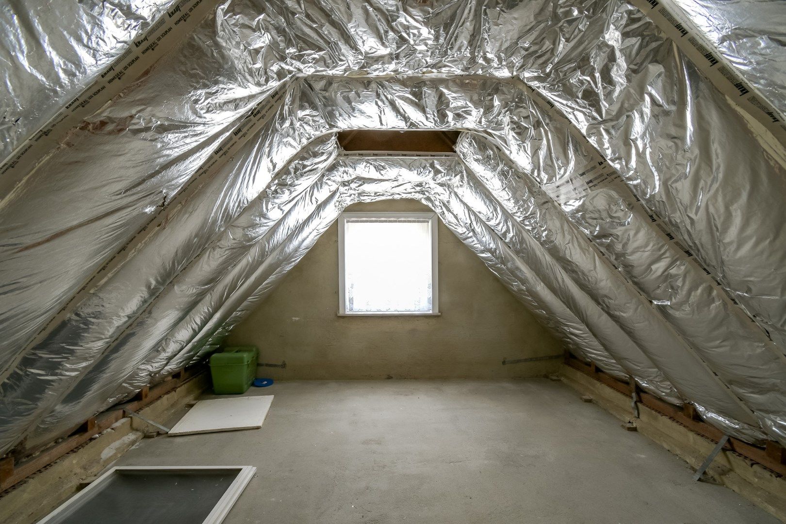 Alleenstaande woning in het centrum van Torhout! foto 12