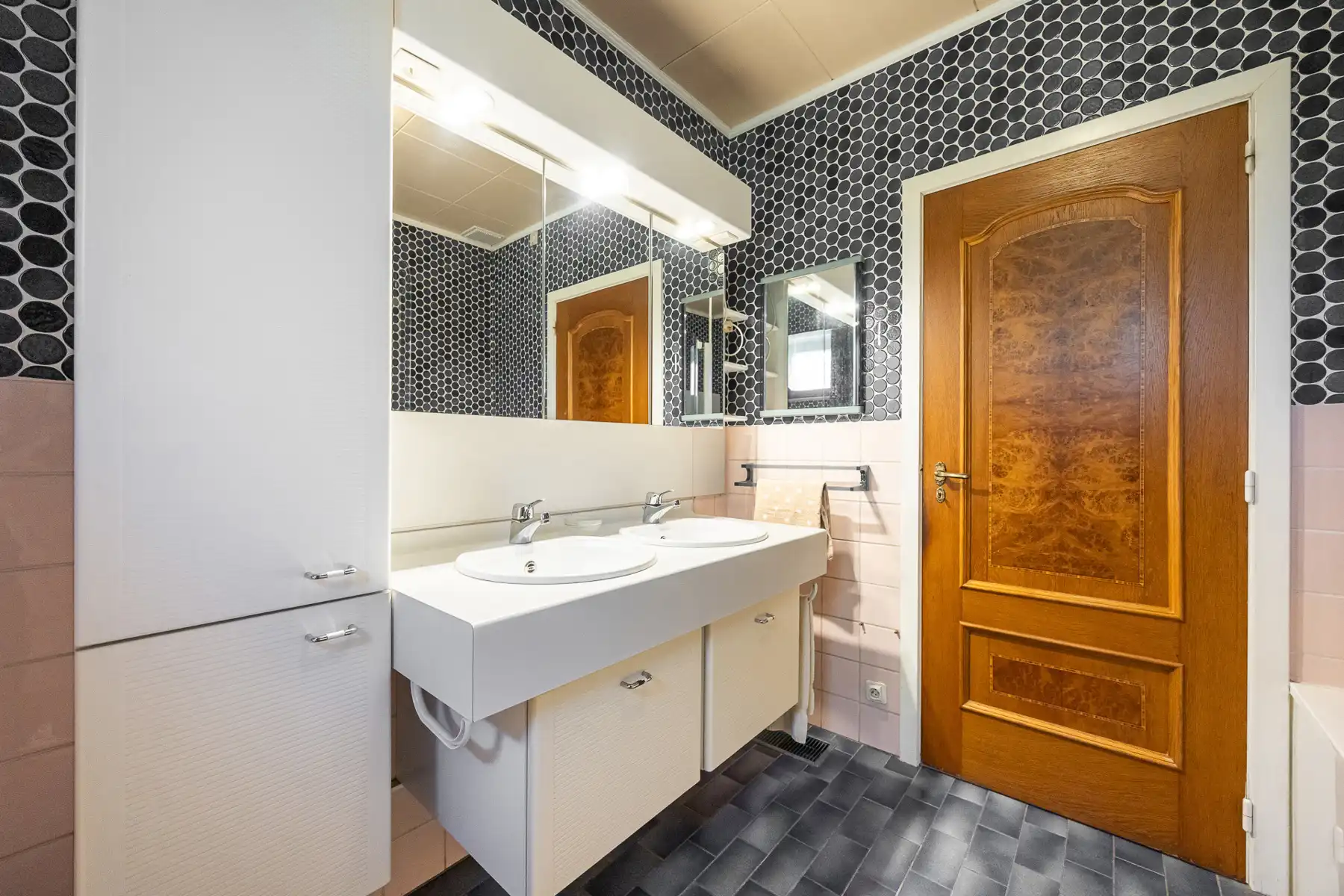 Te renoveren gelijkvloerse woning op ca. 1400 m² foto 17