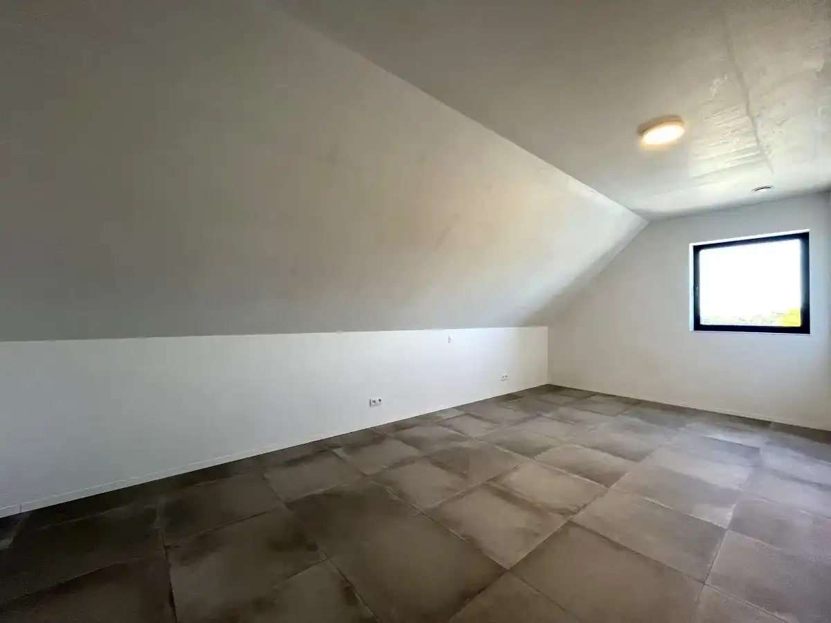 Beselare – Duplexnieuwbouwappartement met 3 slaapkamers en tuin foto 7