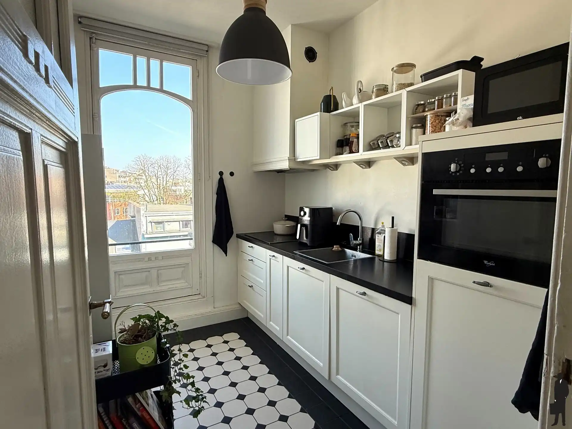 Authentiek gerenoveerd appartement (ca. 90m²) in Art Nouveau stijl  foto 5