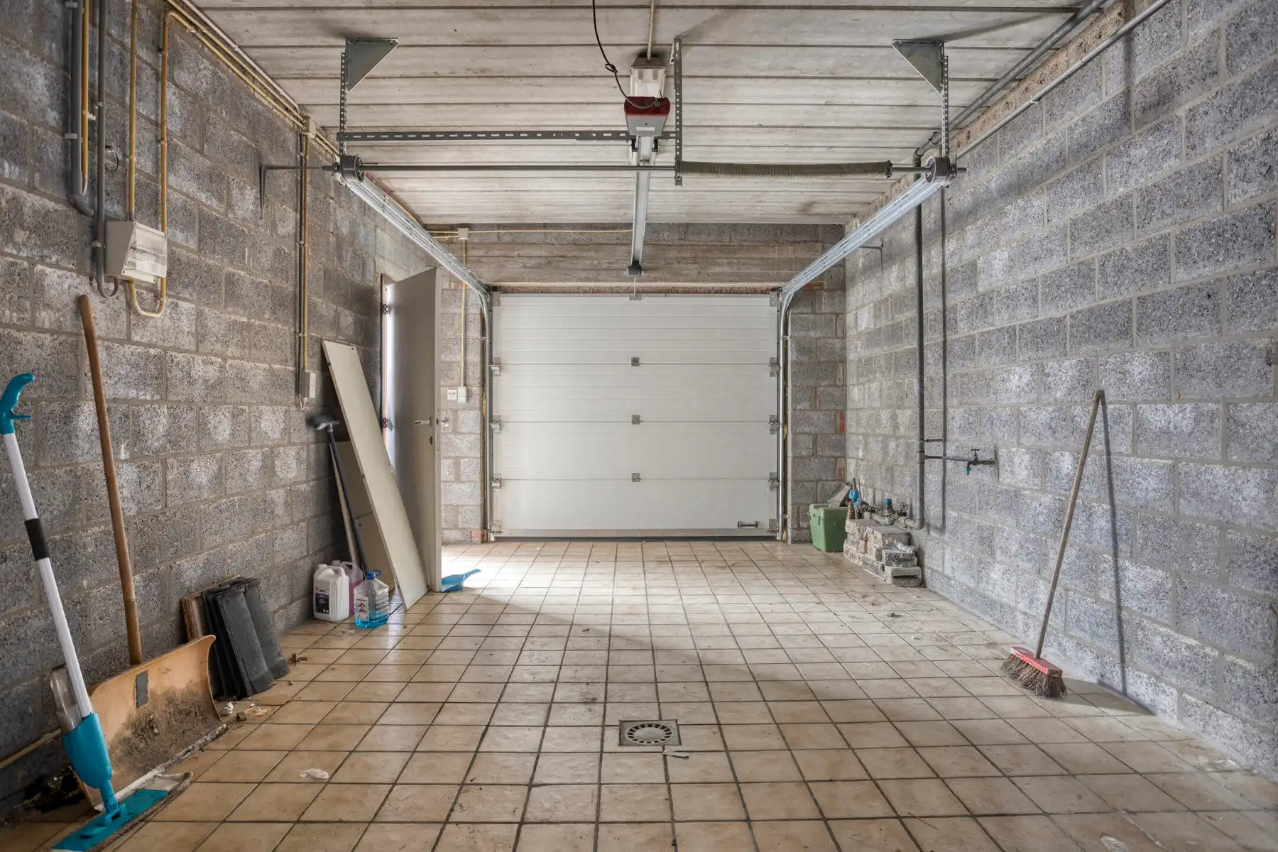 Ruime woning in Meeswijk foto 24