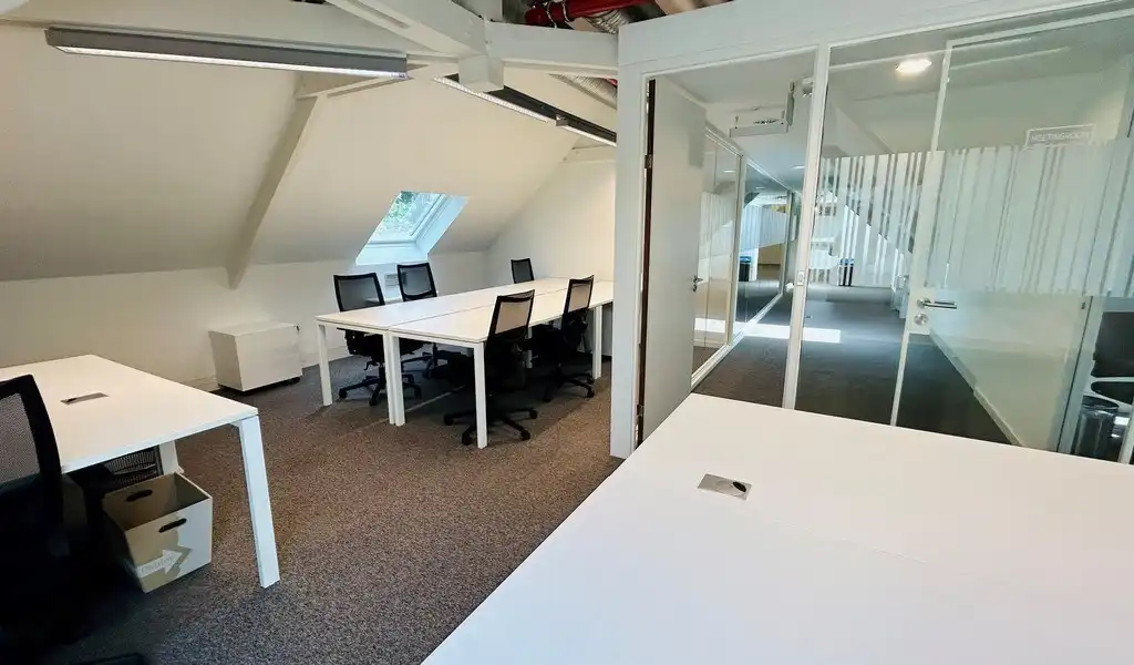 Gemeubelde kantoren in Axxes Business Center in Merelbeke foto 22