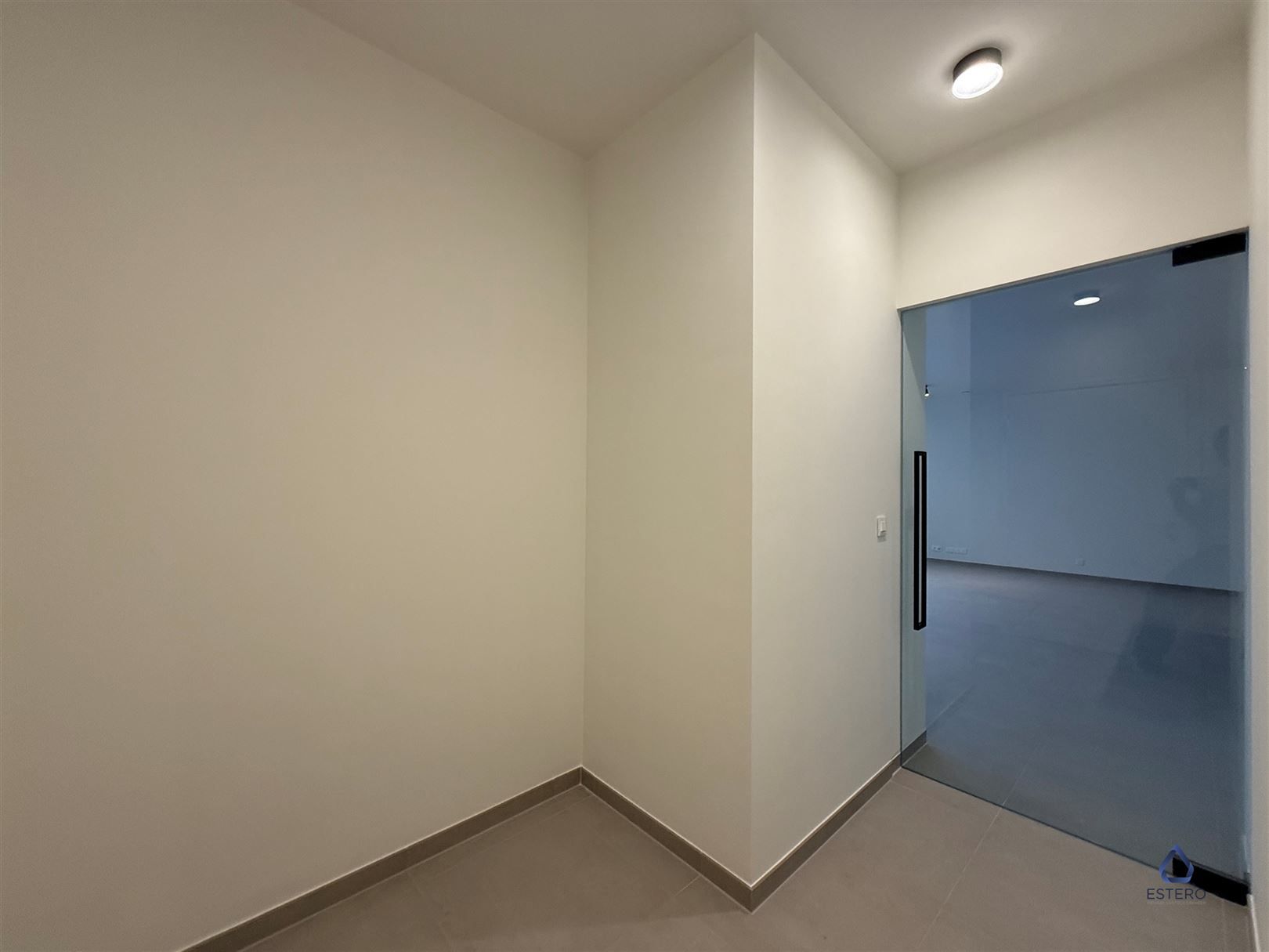 Energiezuinige nieuwbouwappartement met garagebox en gemeenschappelijk zwembad foto 2