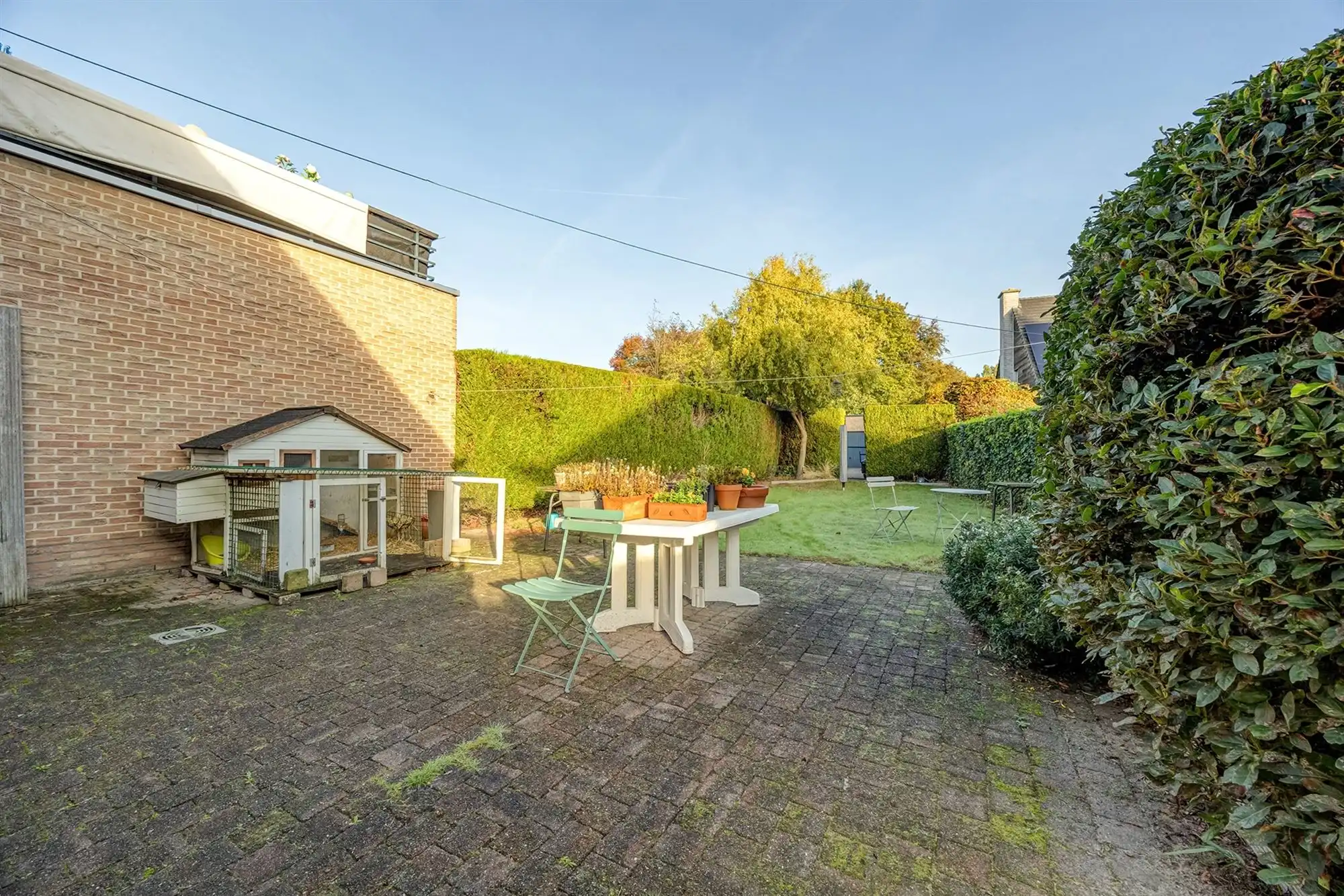 instapklaar huis met drie slaapkamers en ruime tuin foto 23