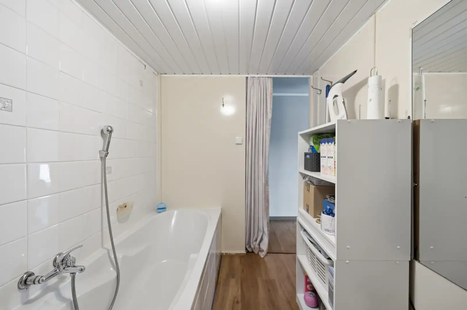 Instapklare rijwoning te Boutersem met tuin en 2 garages foto 15