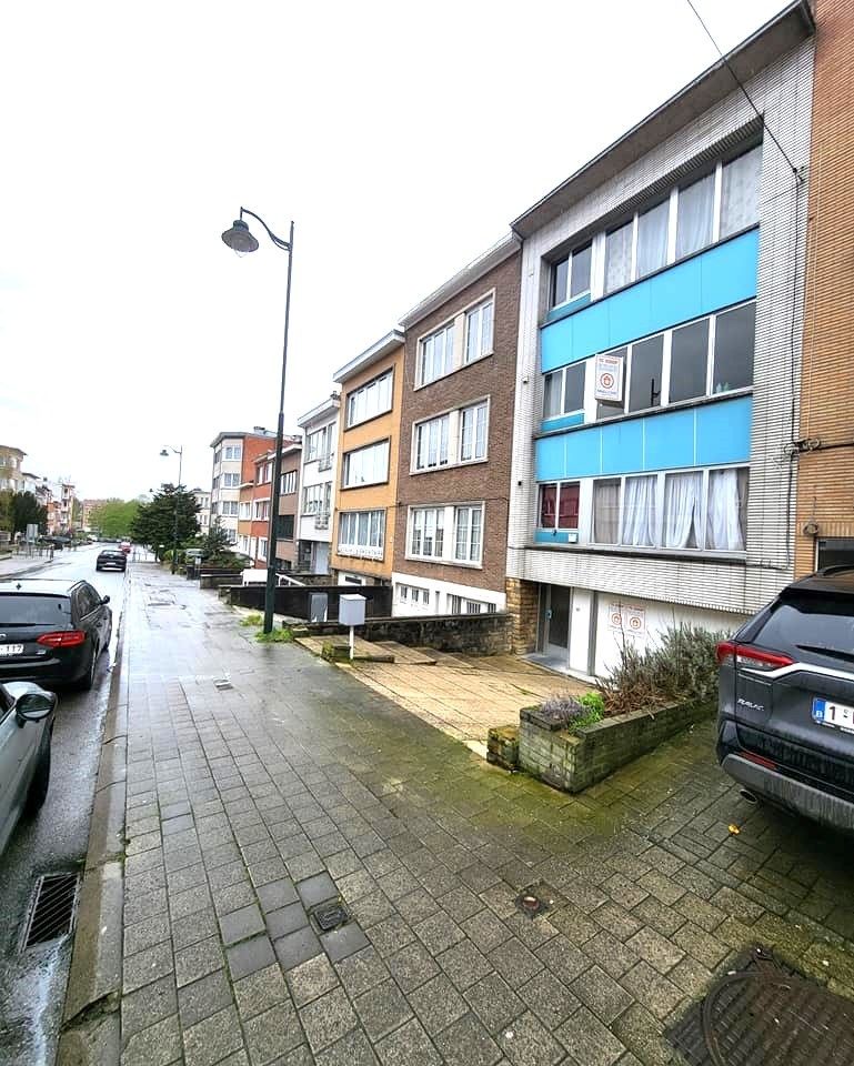 SOUS OPTION : Opgedeeld in 3 appartementen. foto {{pictureIndex}}