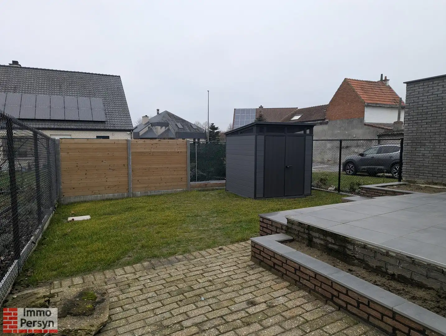 Rustig gelegen gezinswoning met tuintje foto 12