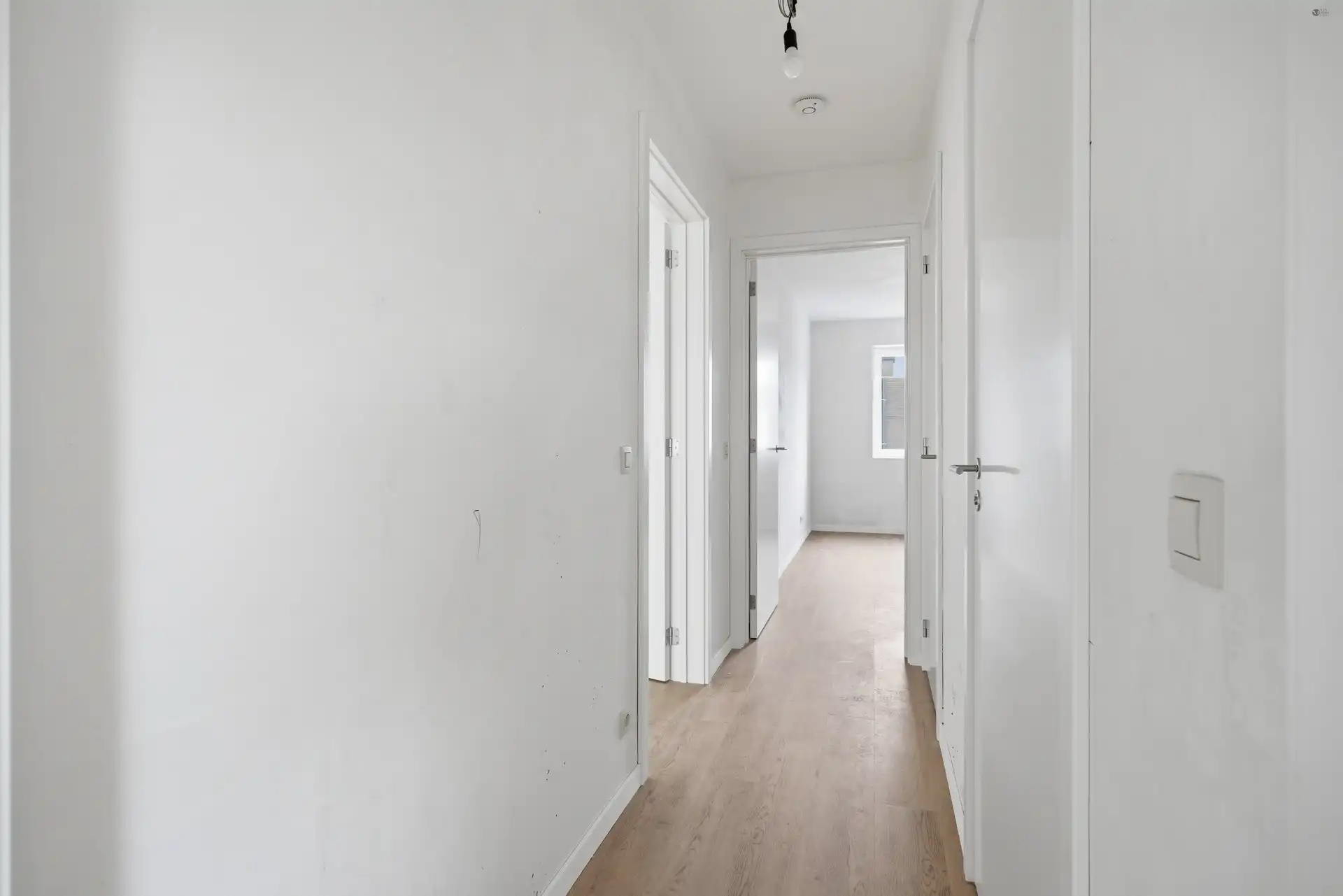 Ruim duplex appartement met 3 slaapkamers en 2 badkamers foto 8