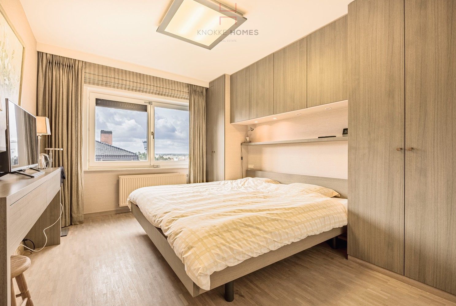 Stijlvol gemeubeld appartement met frontaal zeezicht in Duinbergen foto 12