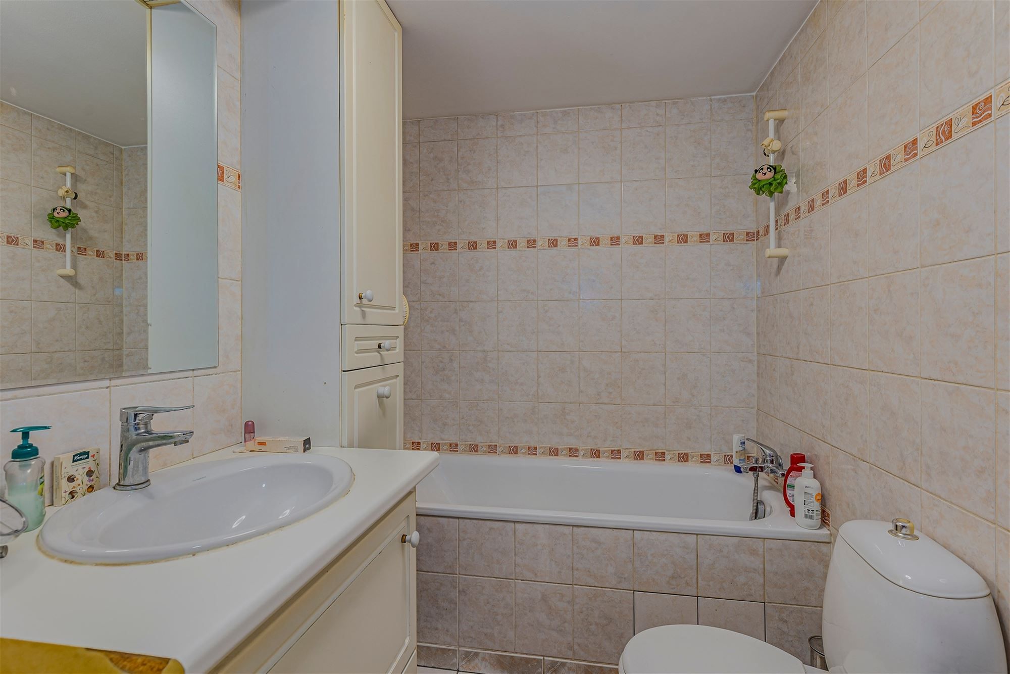 Woning ingedeeld in 4 verhuurde units op topligging aan Park Spoor Noord foto 10