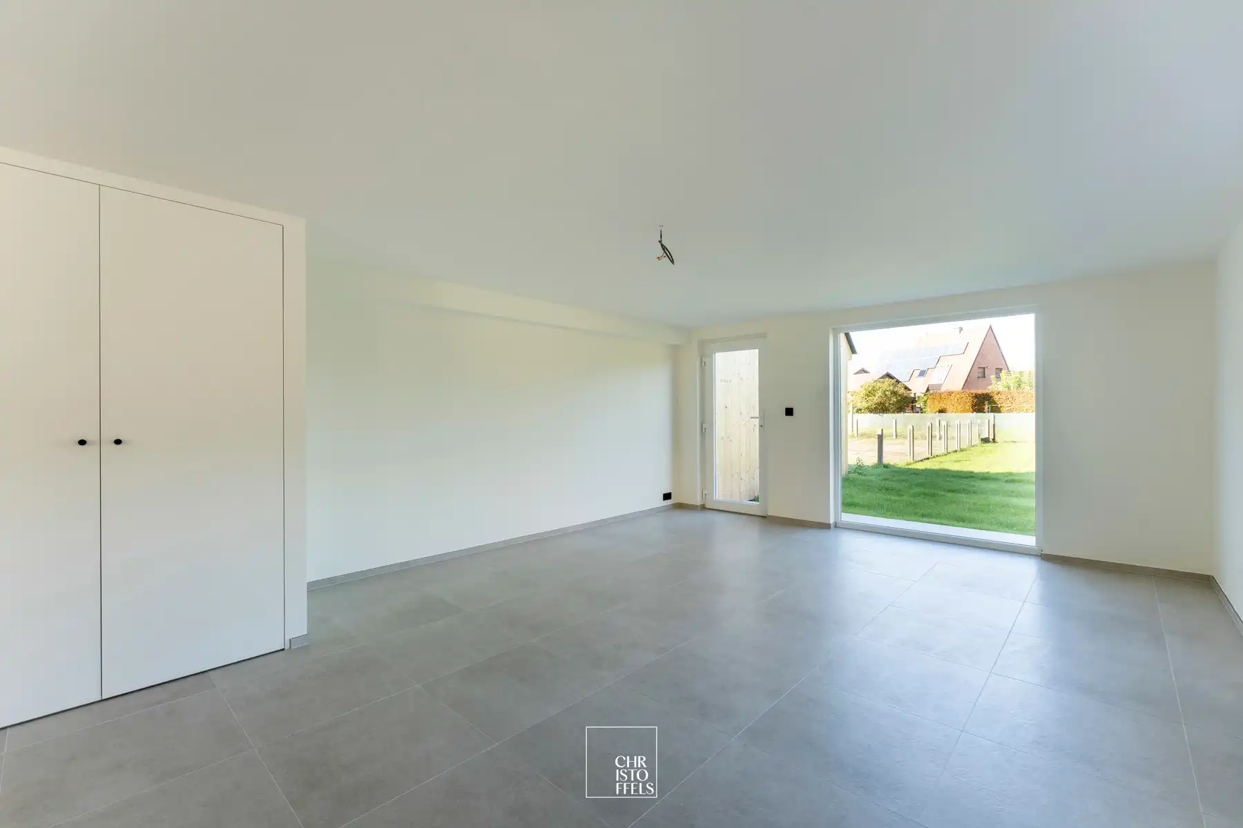 Gerenoveerde gezinswoning met tuin op een rustige locatie!  foto 8