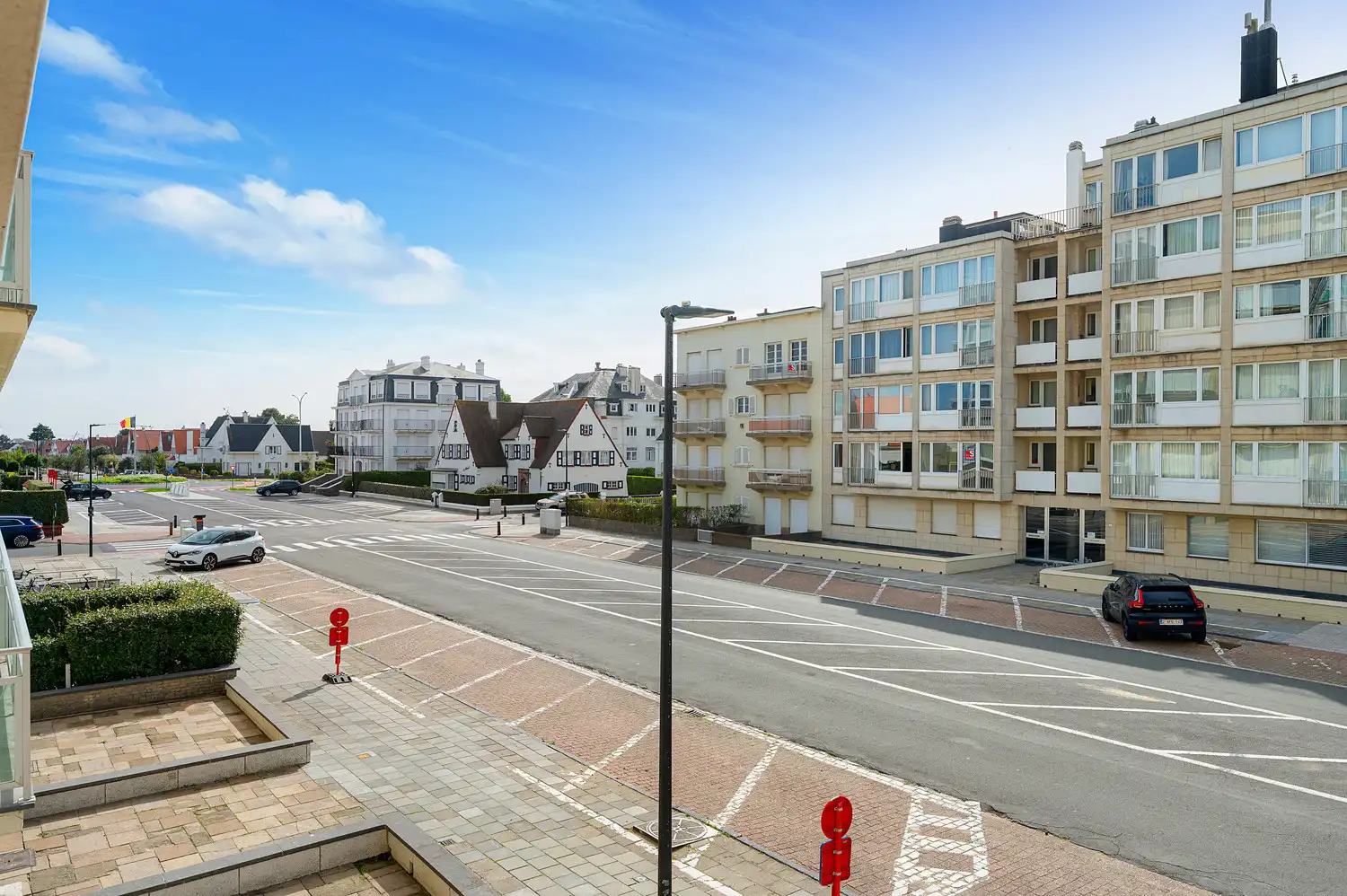 Stijlvol appartement op een mooie ligging in de Meerlaan, genietend van een aangenaam zijdelings uitzicht op zee en het Albertstrand. foto 14