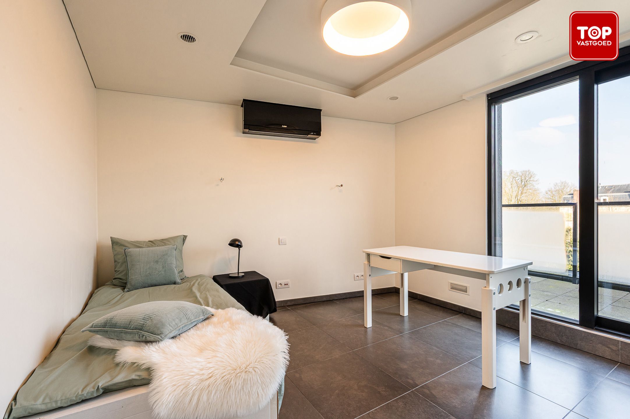 Energiezuinige en lichtrijke penthouse met 3 terrassen en prachtig uitzicht foto 18