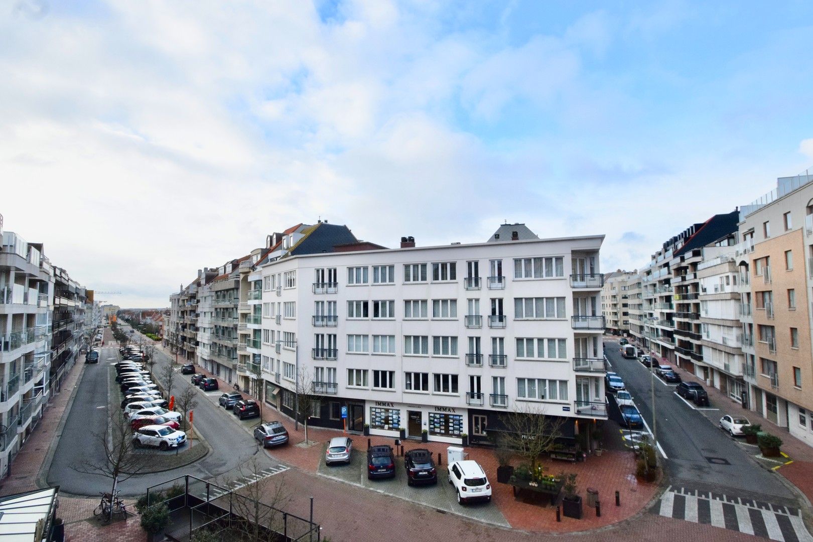 Pied-à-terre gelegen vlakbij het Rubensplein, de zeedijk en het commerciële centrum van Knokke. foto 8