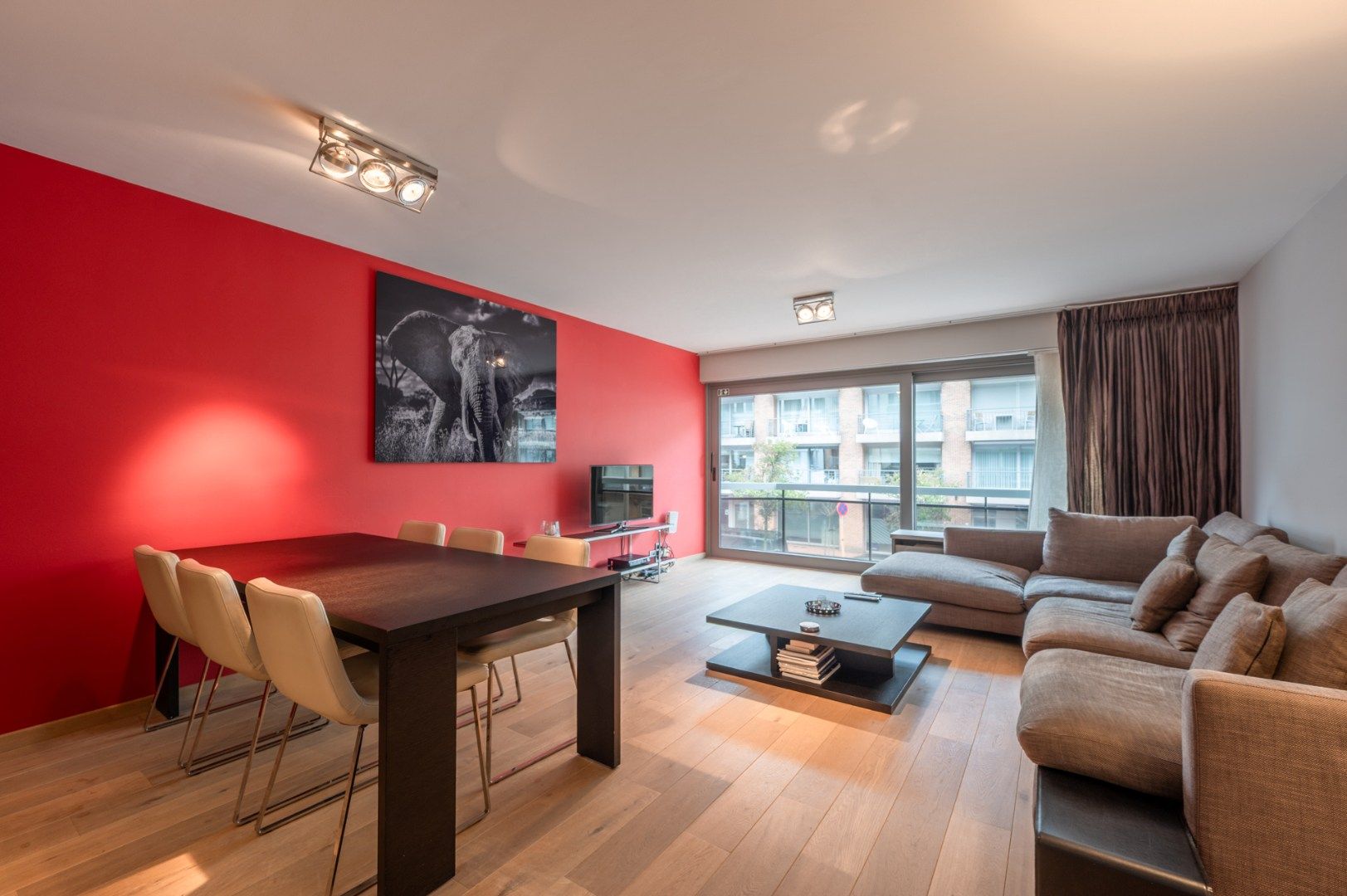 Mooi gemeubeld appartement op super locatie tussen de Zoutelaan en de Dumortierlaan foto 2