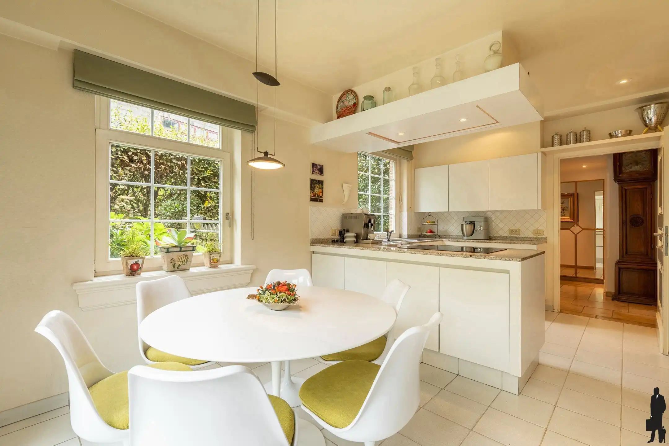 Villa met kantoor en 5 slpk. in groene rand van Turnhout foto 15