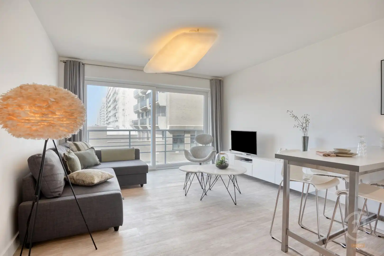 Instapklaar appartement met zijdelings zeezicht op toplocatie in Middelkerke foto 8