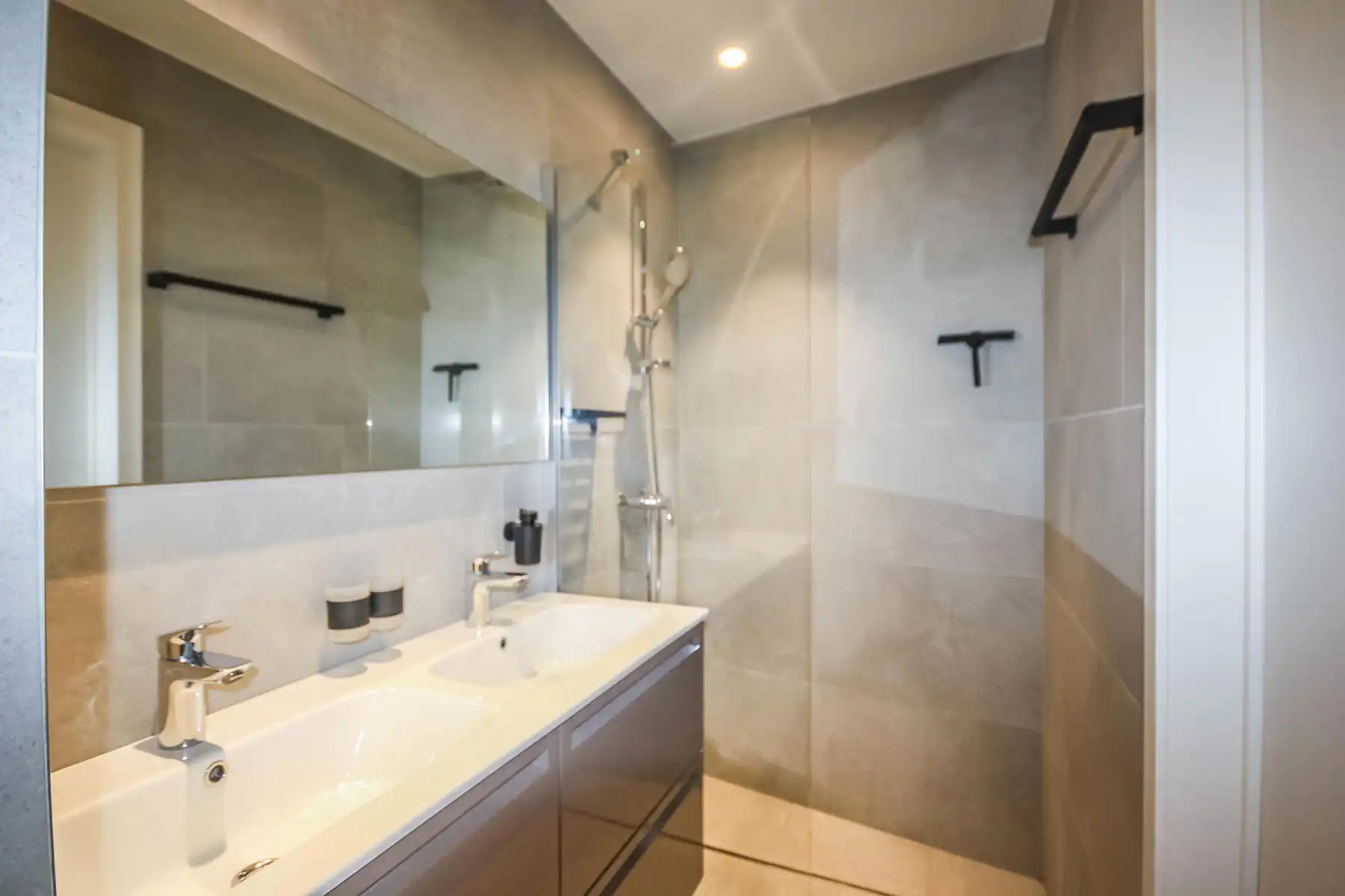 Appartement te huur foto 8