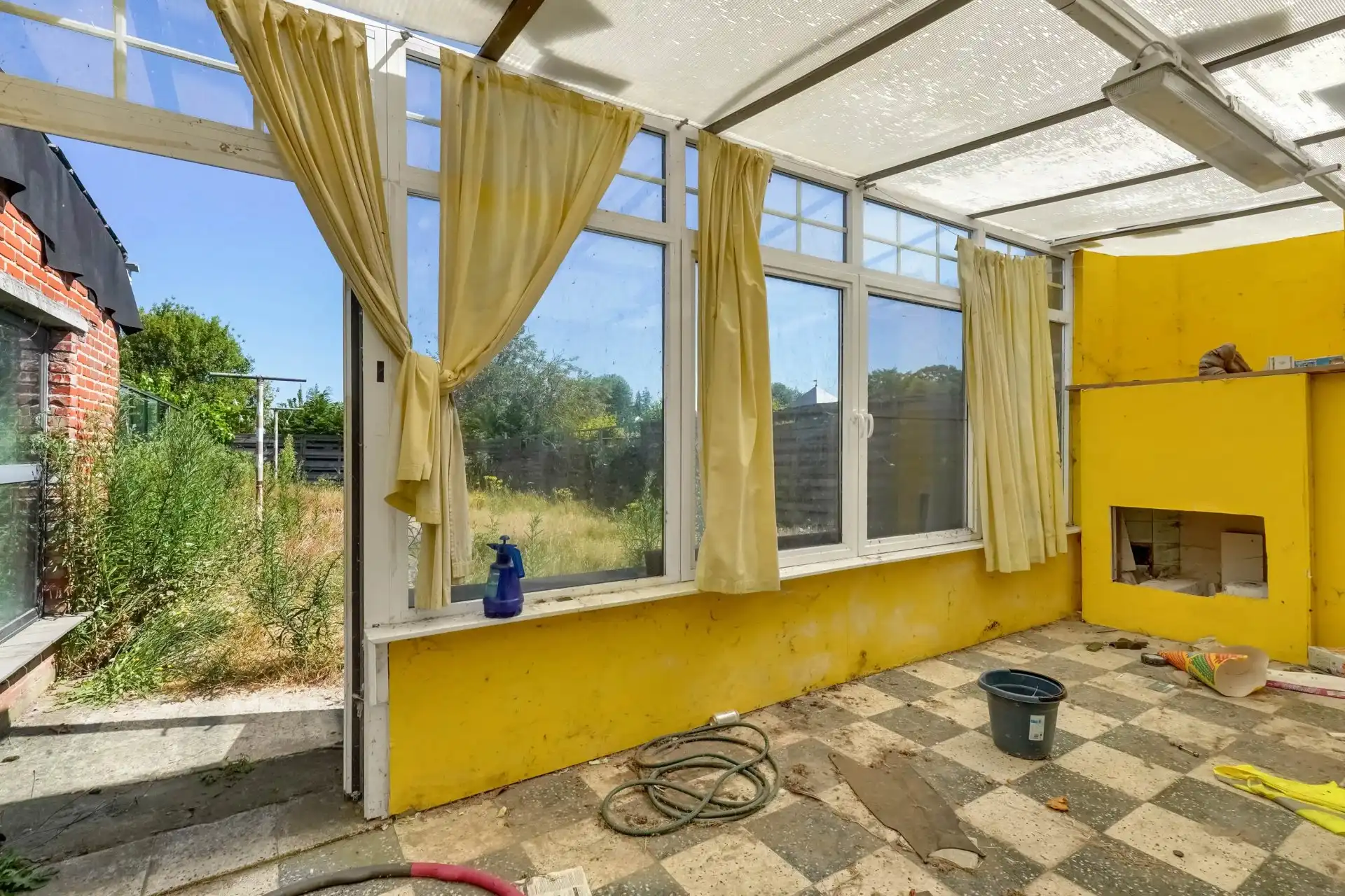 Landelijk gelegen woning met zes slaapkamers foto 25