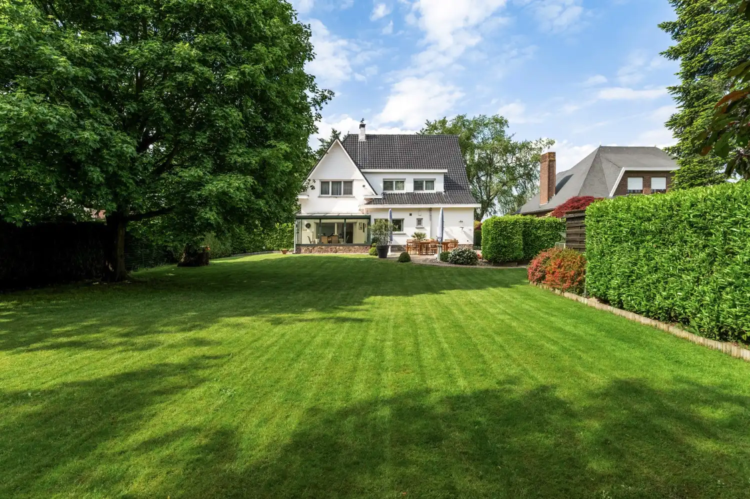 STATIGE VILLA OP PRACHTIG PERCEEL VAN 1.278 m²! foto 2
