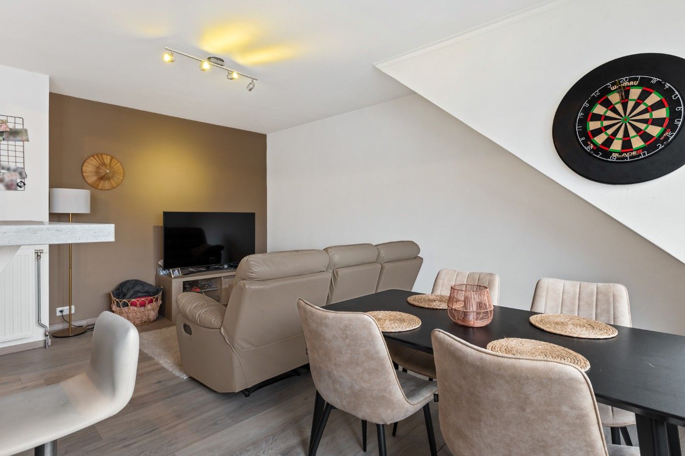 Centraal gelegen, instapklaar appt. met 1 slpk. foto 2