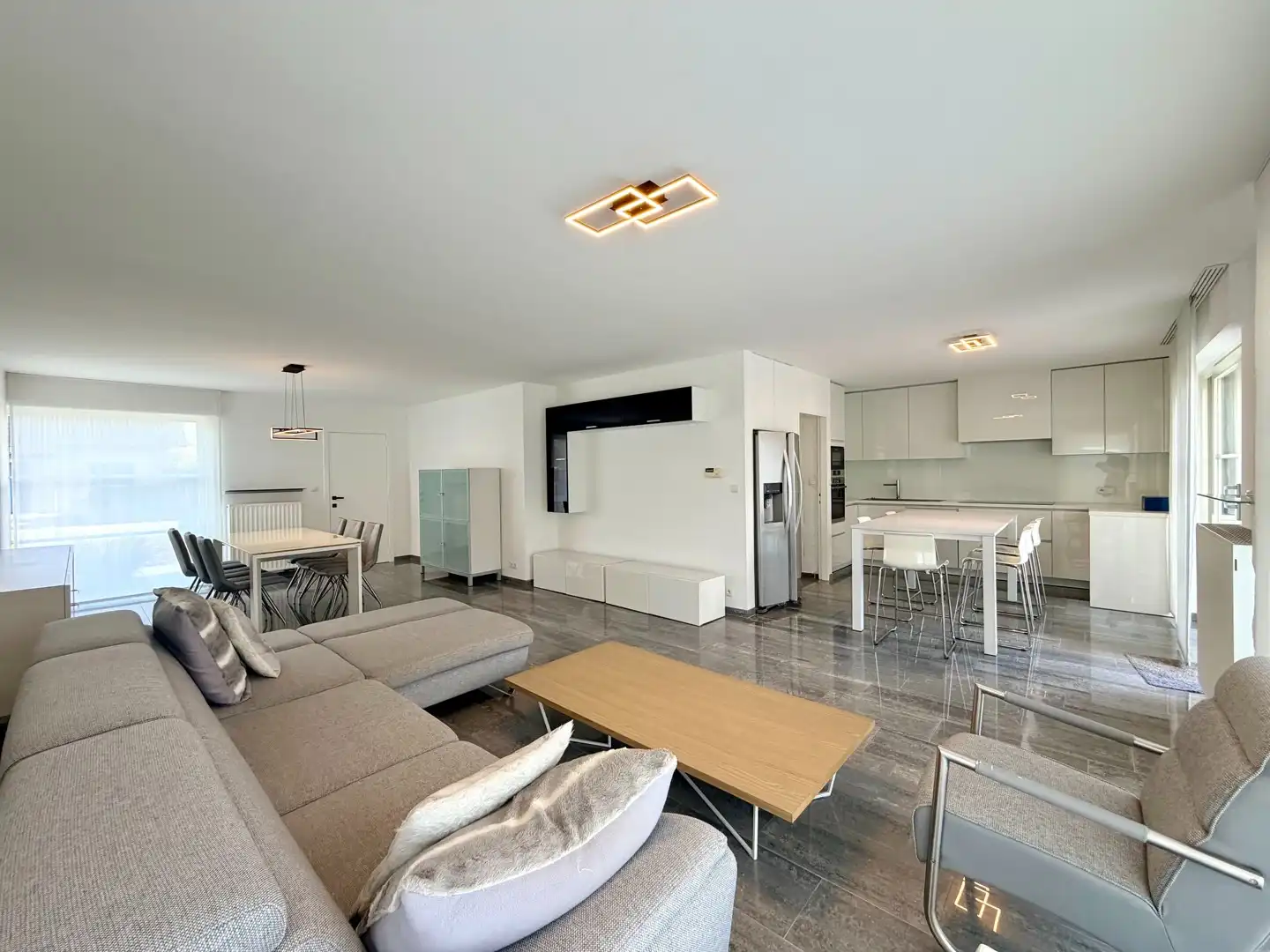 Luxueus wonen in alle comfort! foto {{pictureIndex}}