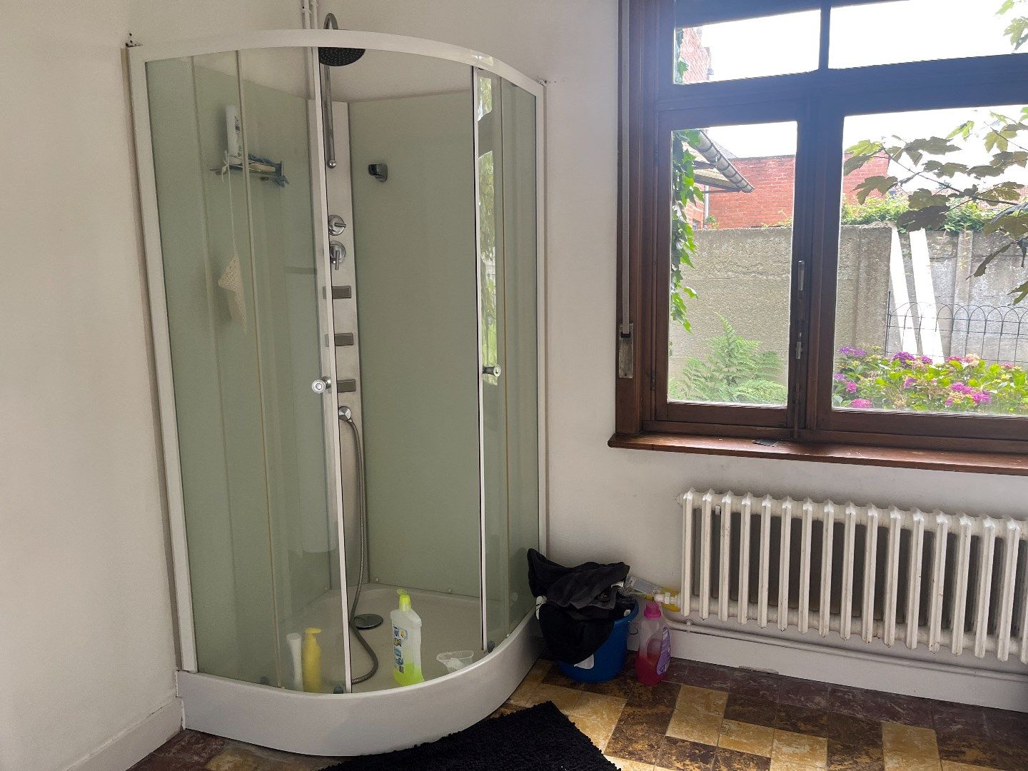 Ruime woning met tuin en garage te Sijsele foto 6