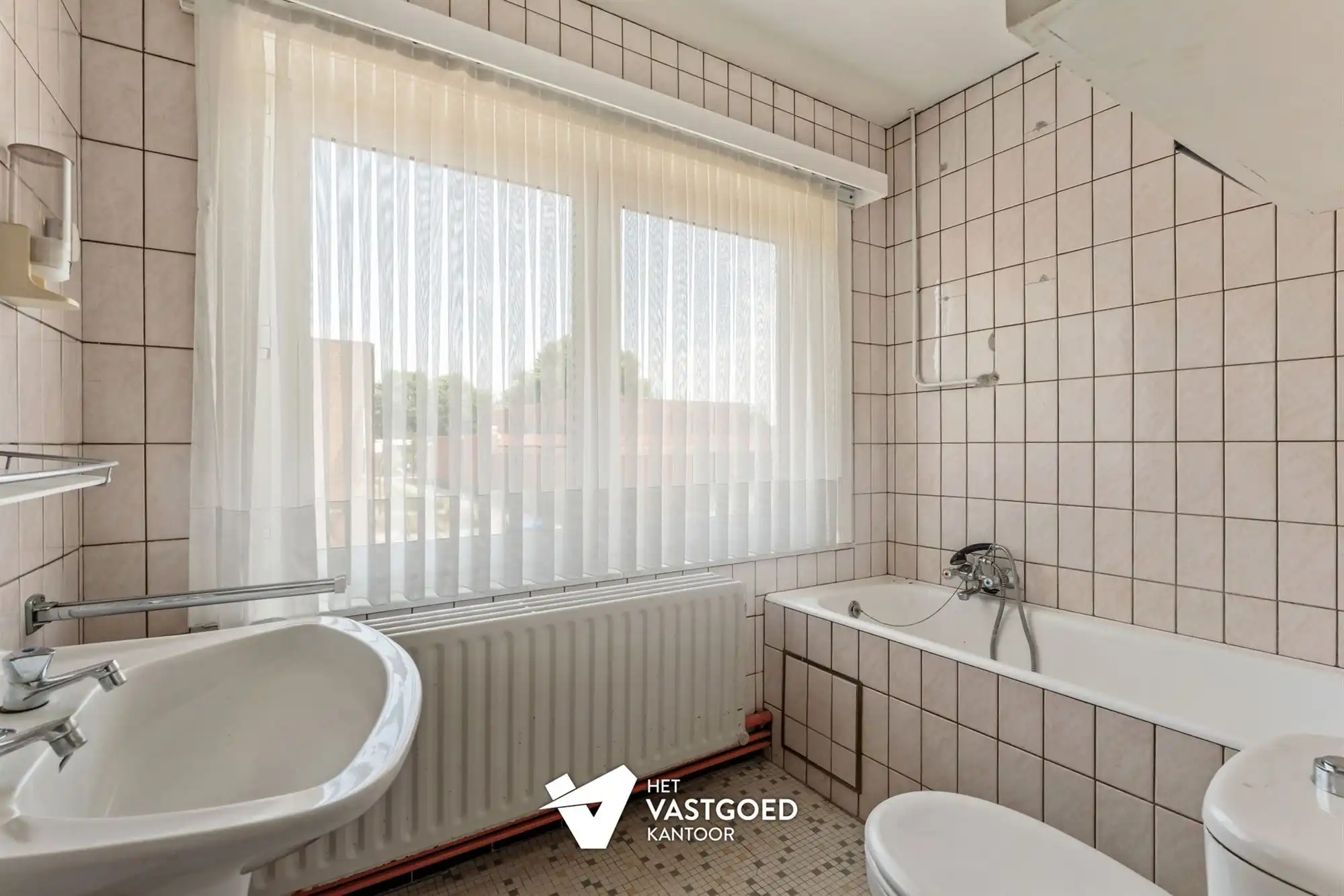 VERRASSEND RUIME OP TE FRISSEN WONING RUSTIG GELEGEN OP EEN PERCEEL VAN 5A32CA TE BEVERLO foto 16