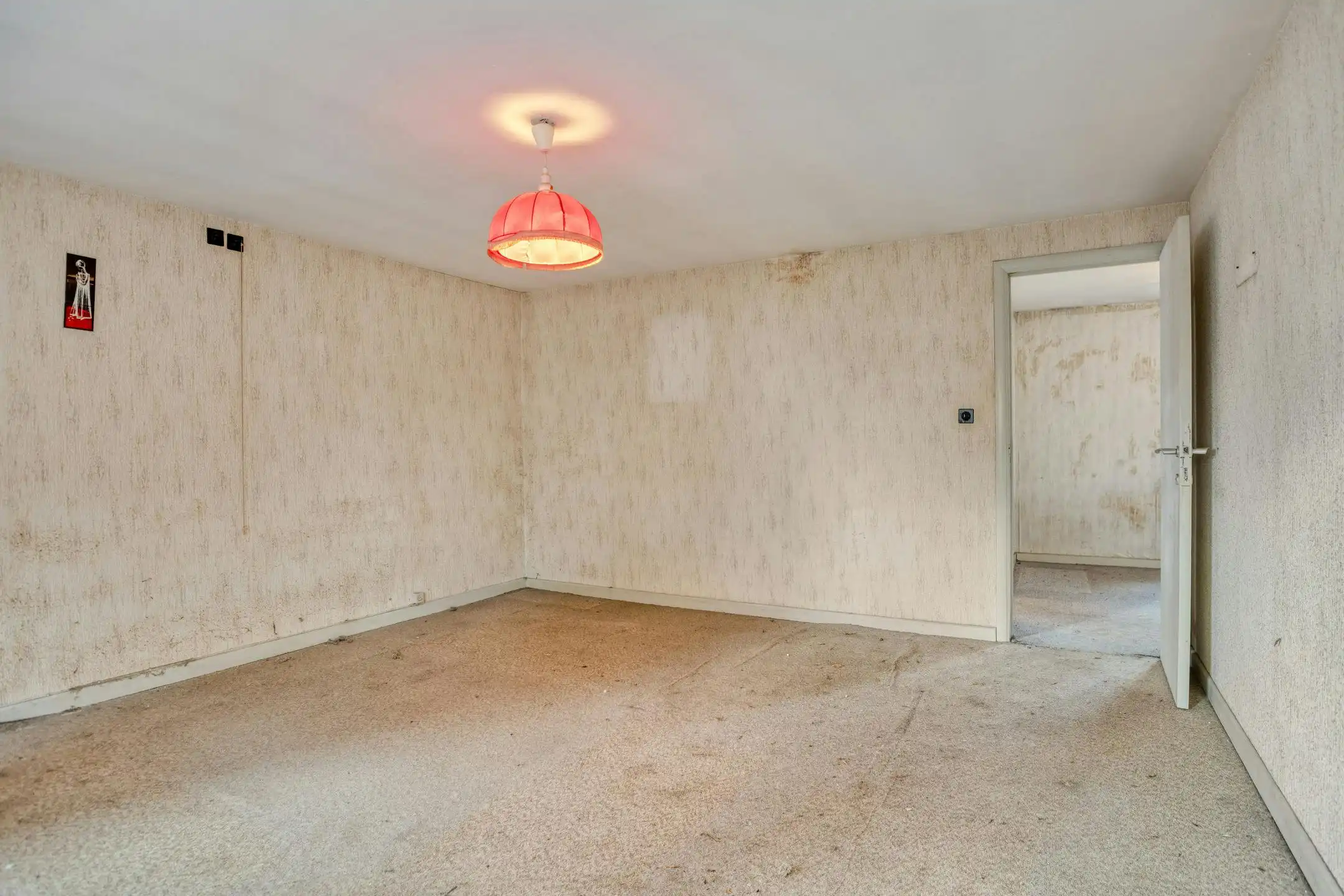 Volledig op te frissen huis in hartje Poperinge foto 19