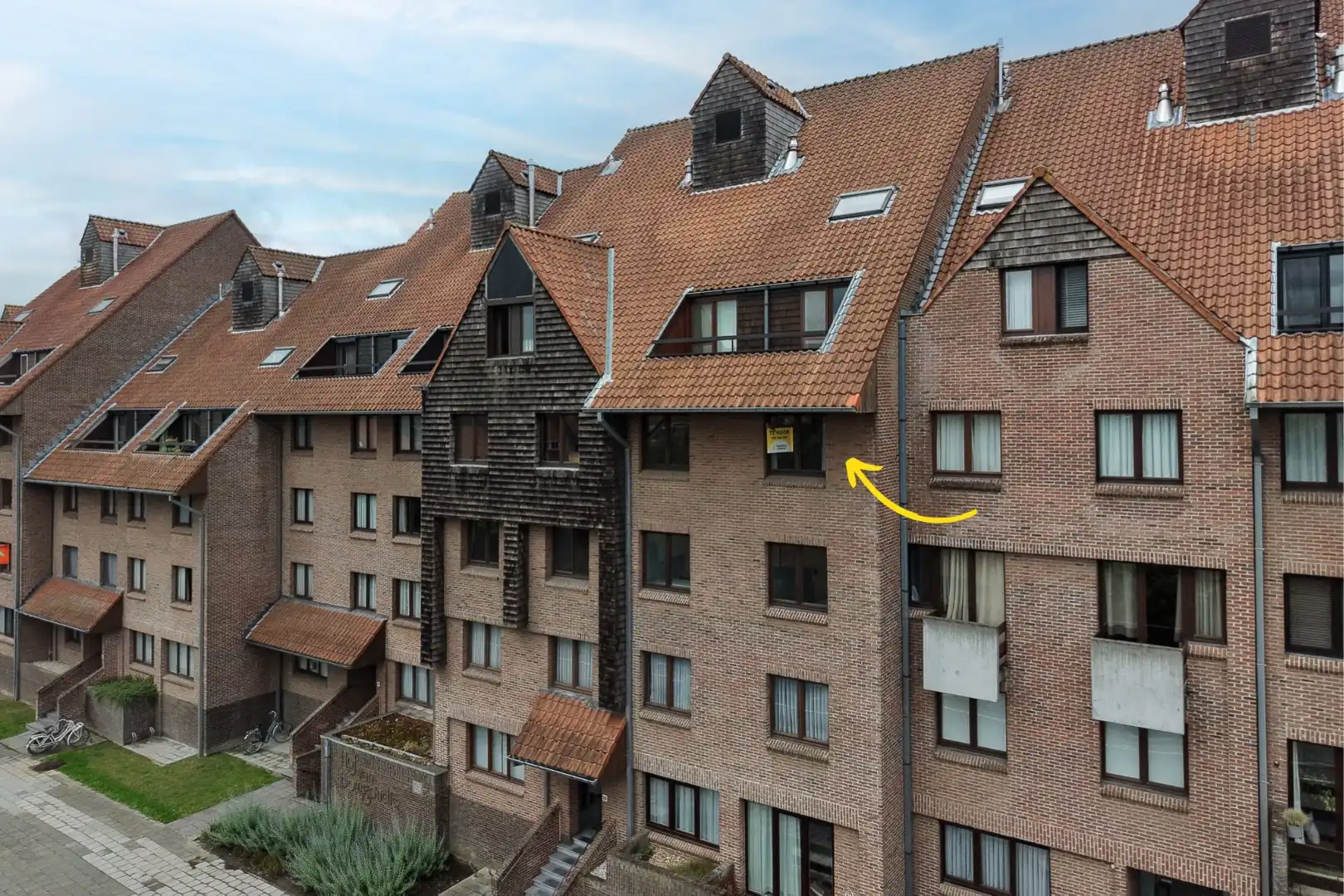 Ruim app met 2 slpks en zonnig terras te Kristus Koning foto 12