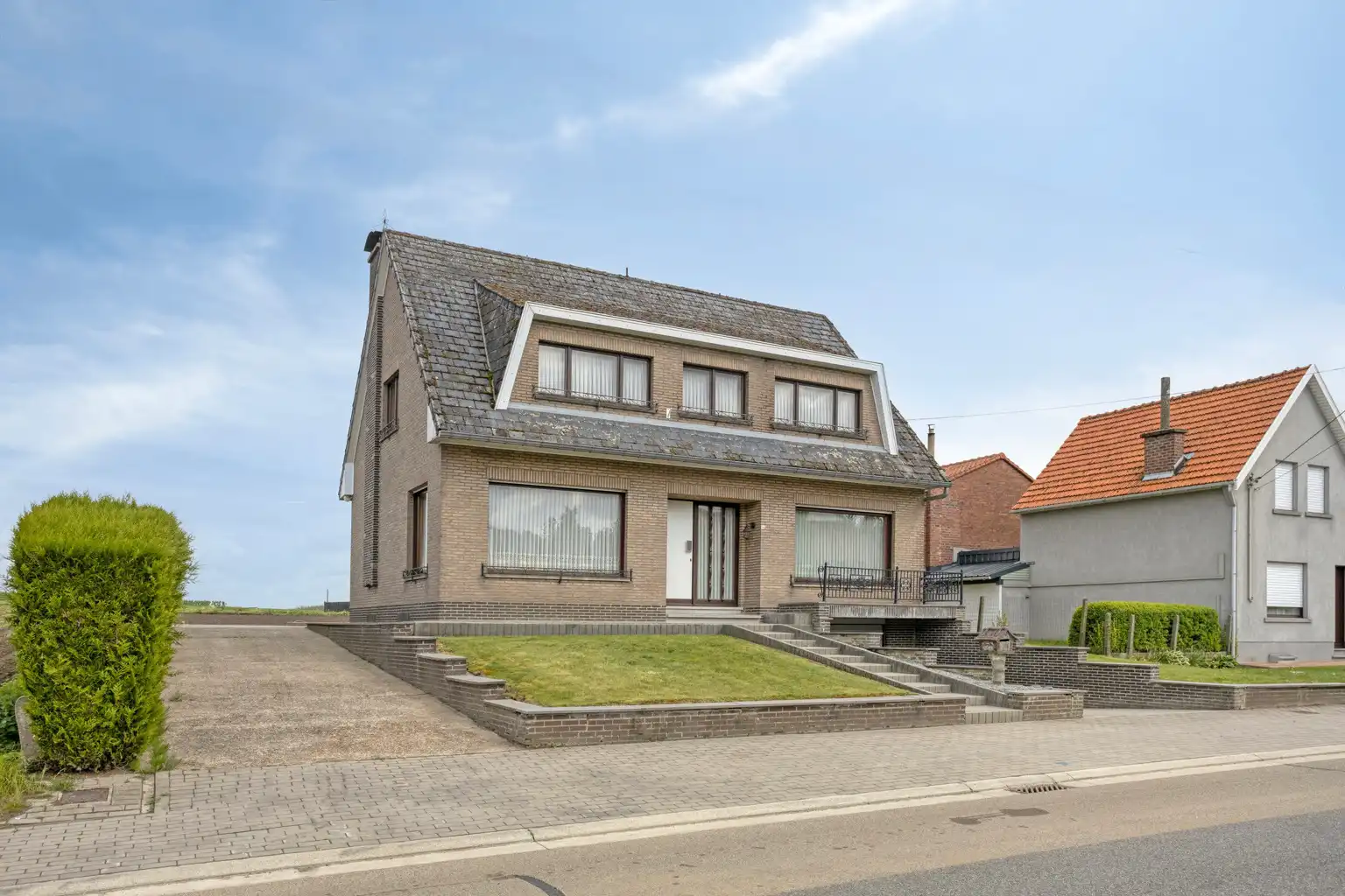 VRIJSTAANDE WONING MET TUIN IN KORTENAKEN foto 3