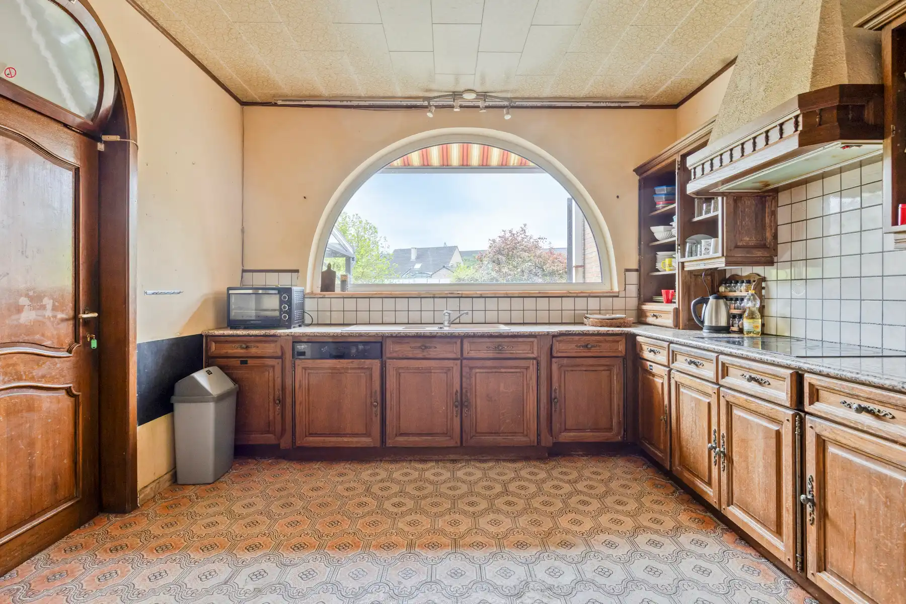 Vrijstaande woning met zes slaapkamers te Korbeek-Lo!  foto 8