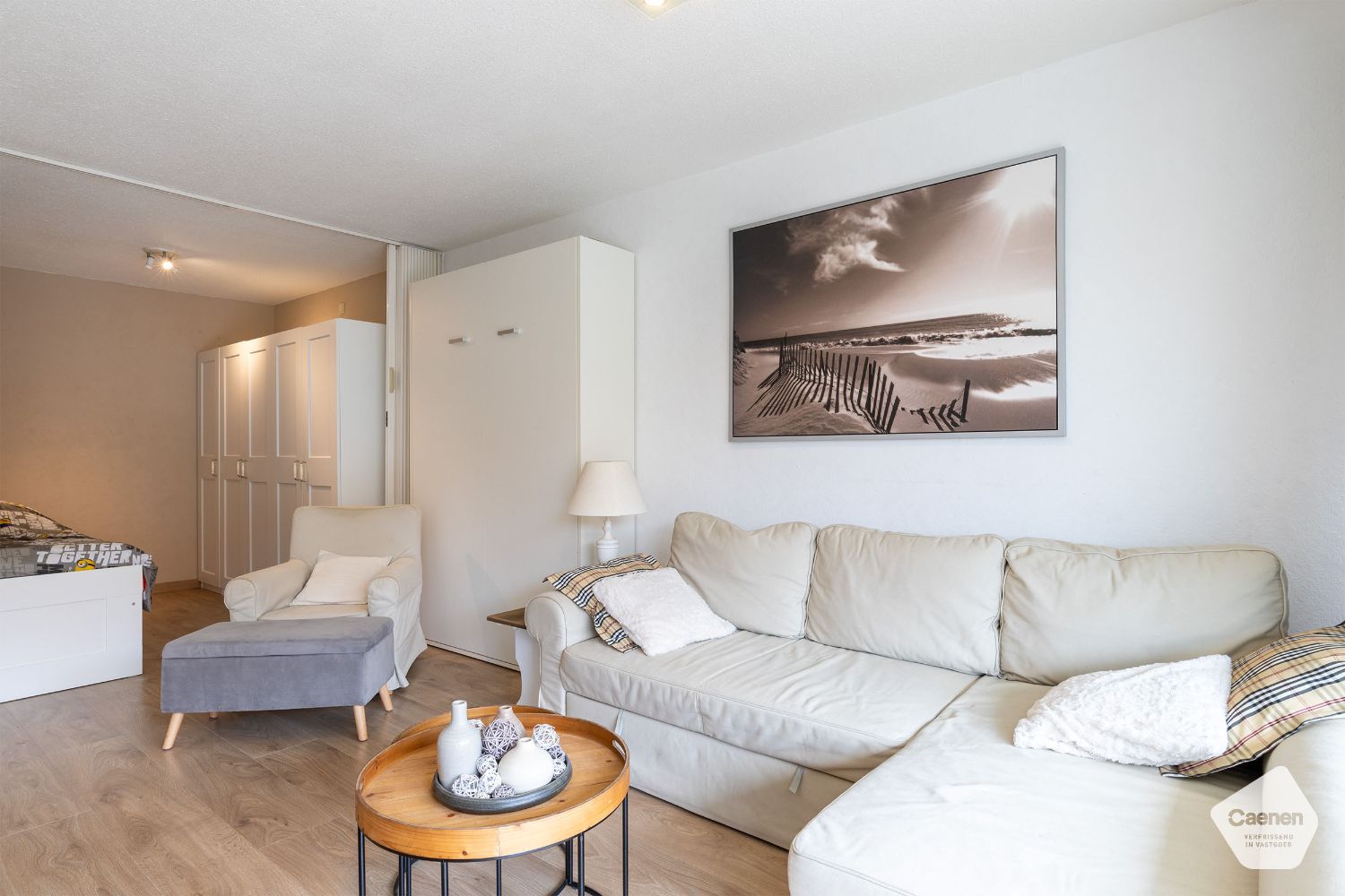 Mooi gerenoveerde, zuid-gerichte studio met aparte slaaphoek foto 3